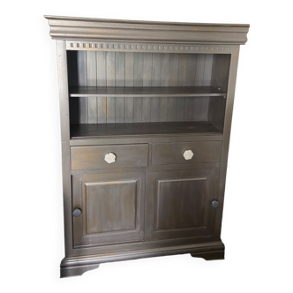 Storage cabinet