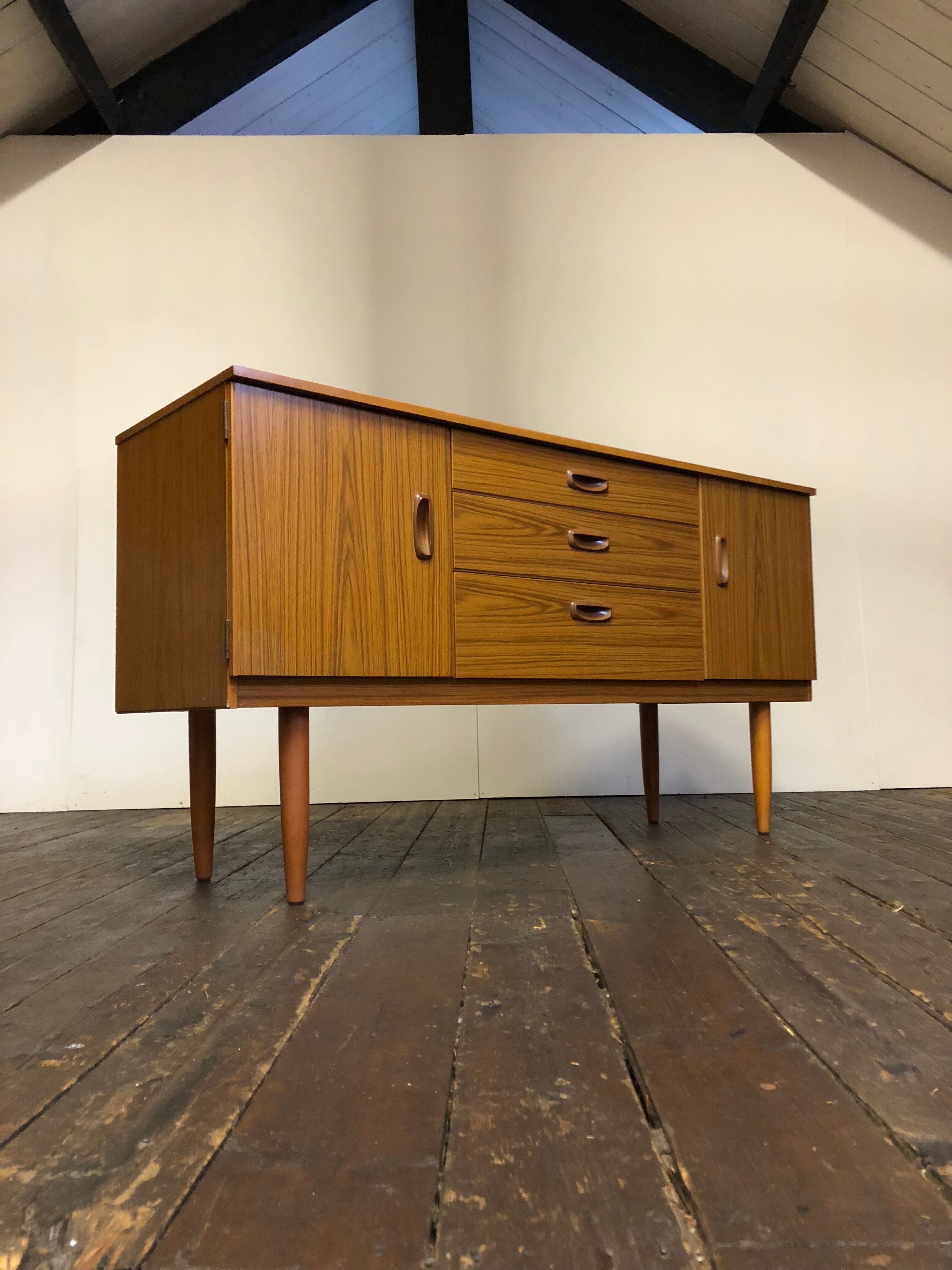 Vtg Mid Century Sideboard Danish Scandinavian Design Retro 70s Teak Drawers