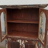 Armoire vitrée en bois ancienne patinée