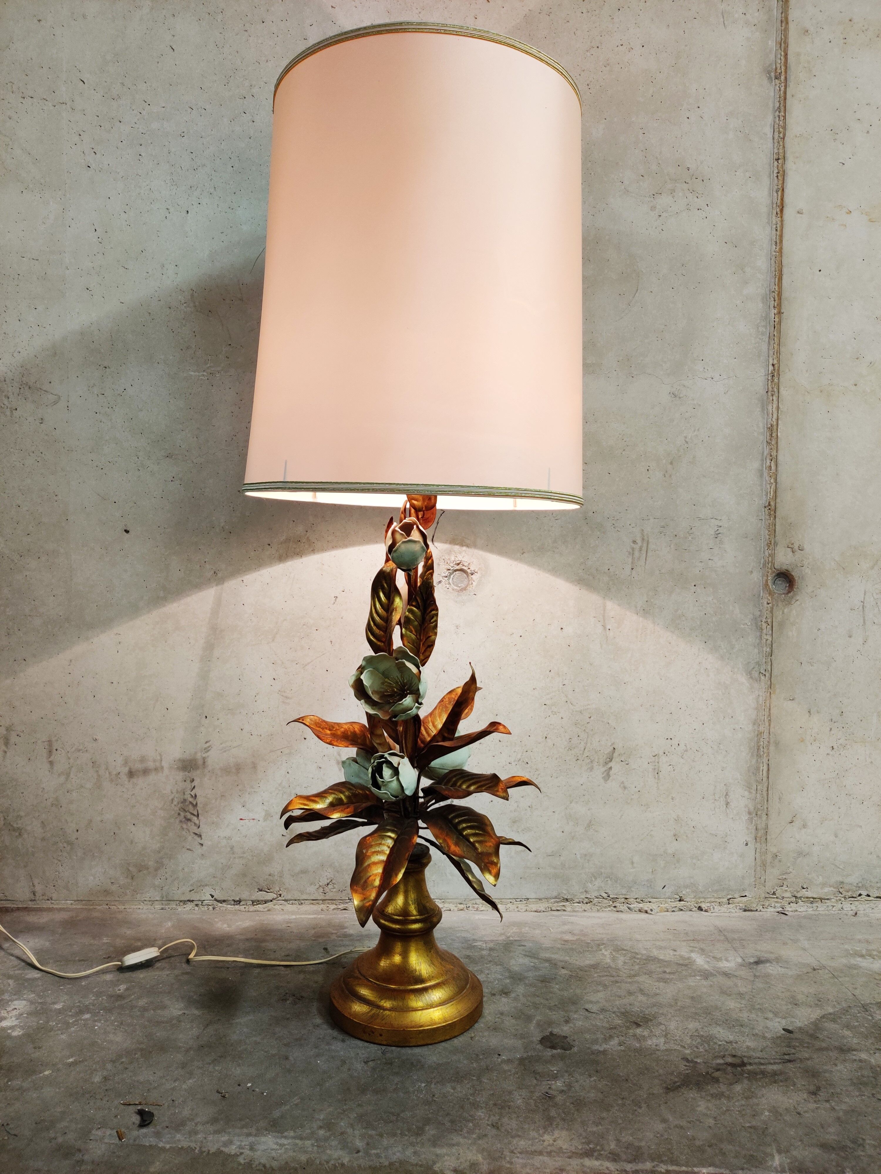 Vintage floral table lamp, 1960s