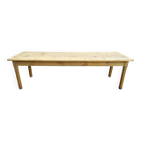 Farm table