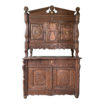 Meuble auvergnat brutaliste art populaire 1890