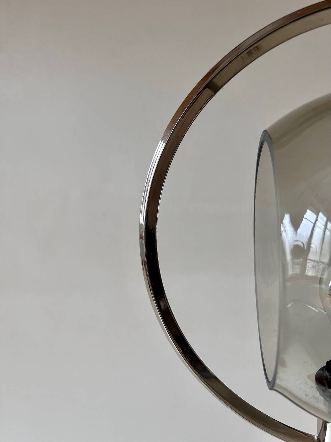 Lustre moderniste vintage, verre et métal chromé, France 1970