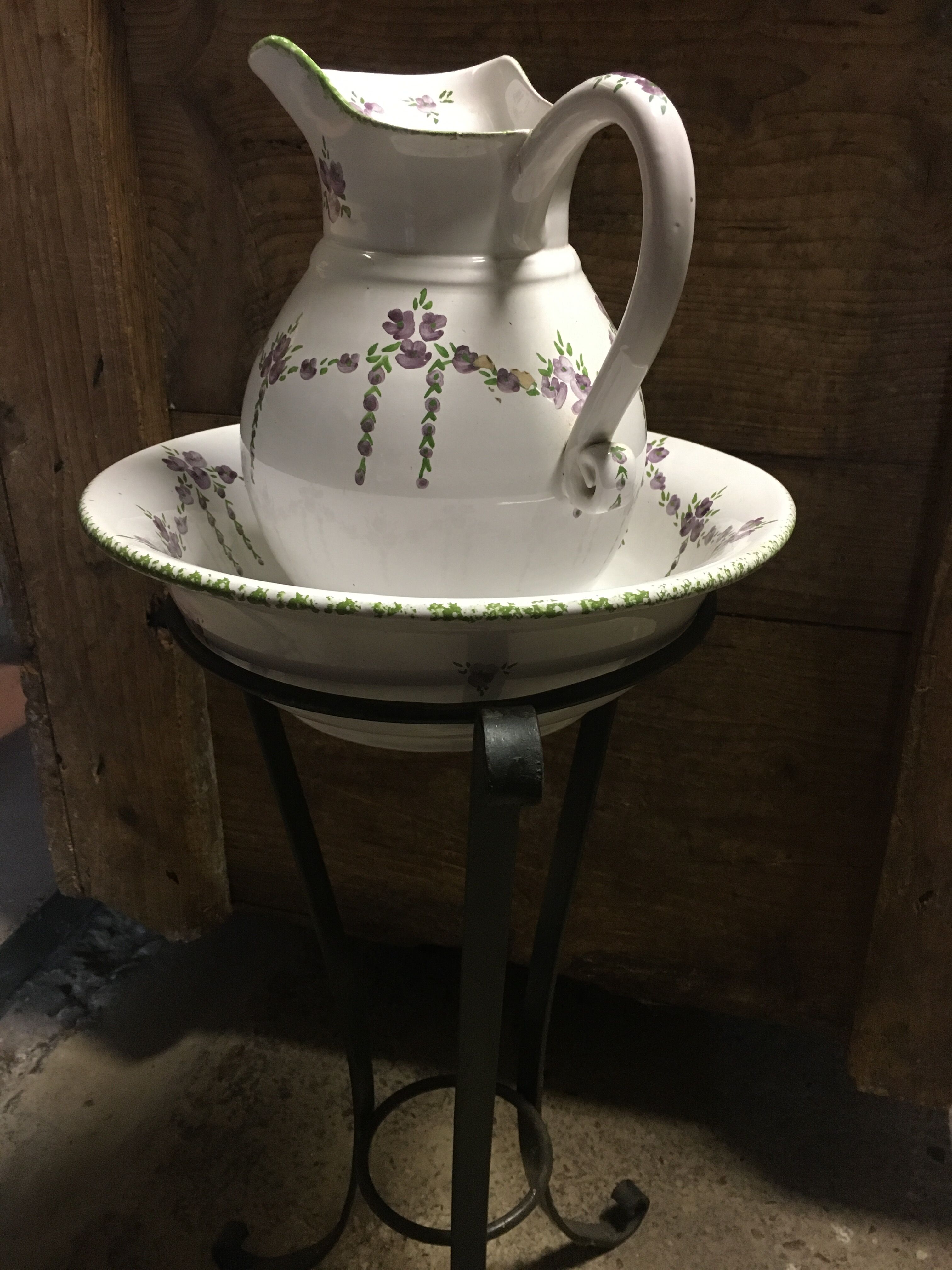 Former toilet needed on foot