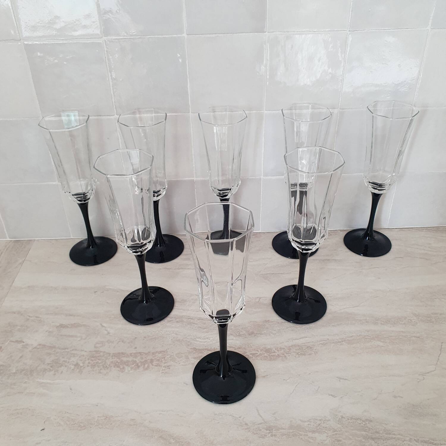 8 Octagonal Pied Noir Champagne Flutes