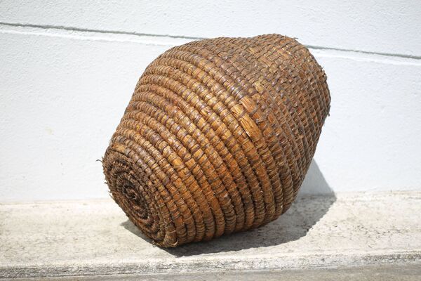Panier ancien, bourgne paille et ronce, panier tressé, décoration intérieur