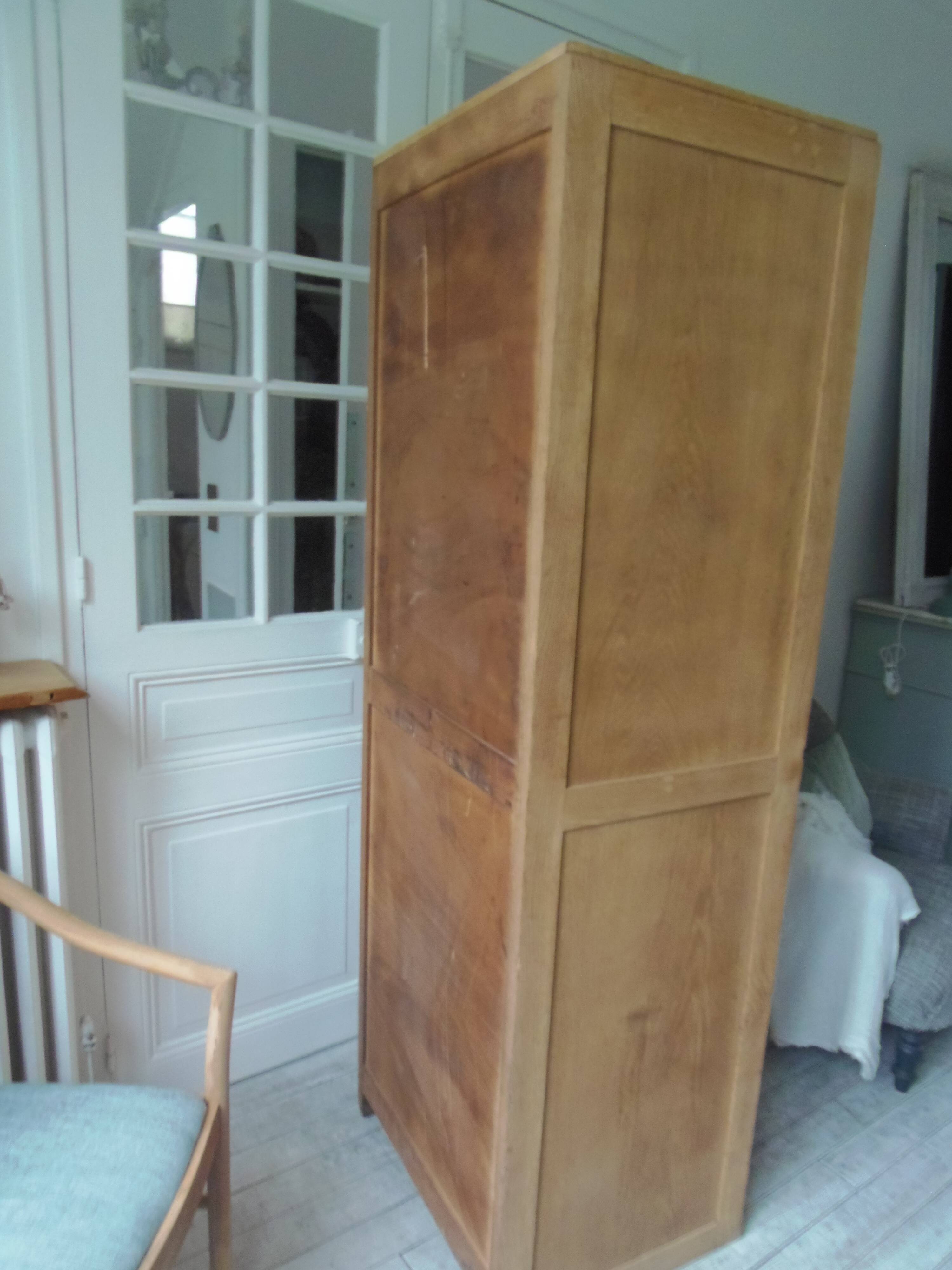 Vintage Parisian 1-door wardrobe, it has been completely cleaned, sanded, treated and waxed.
