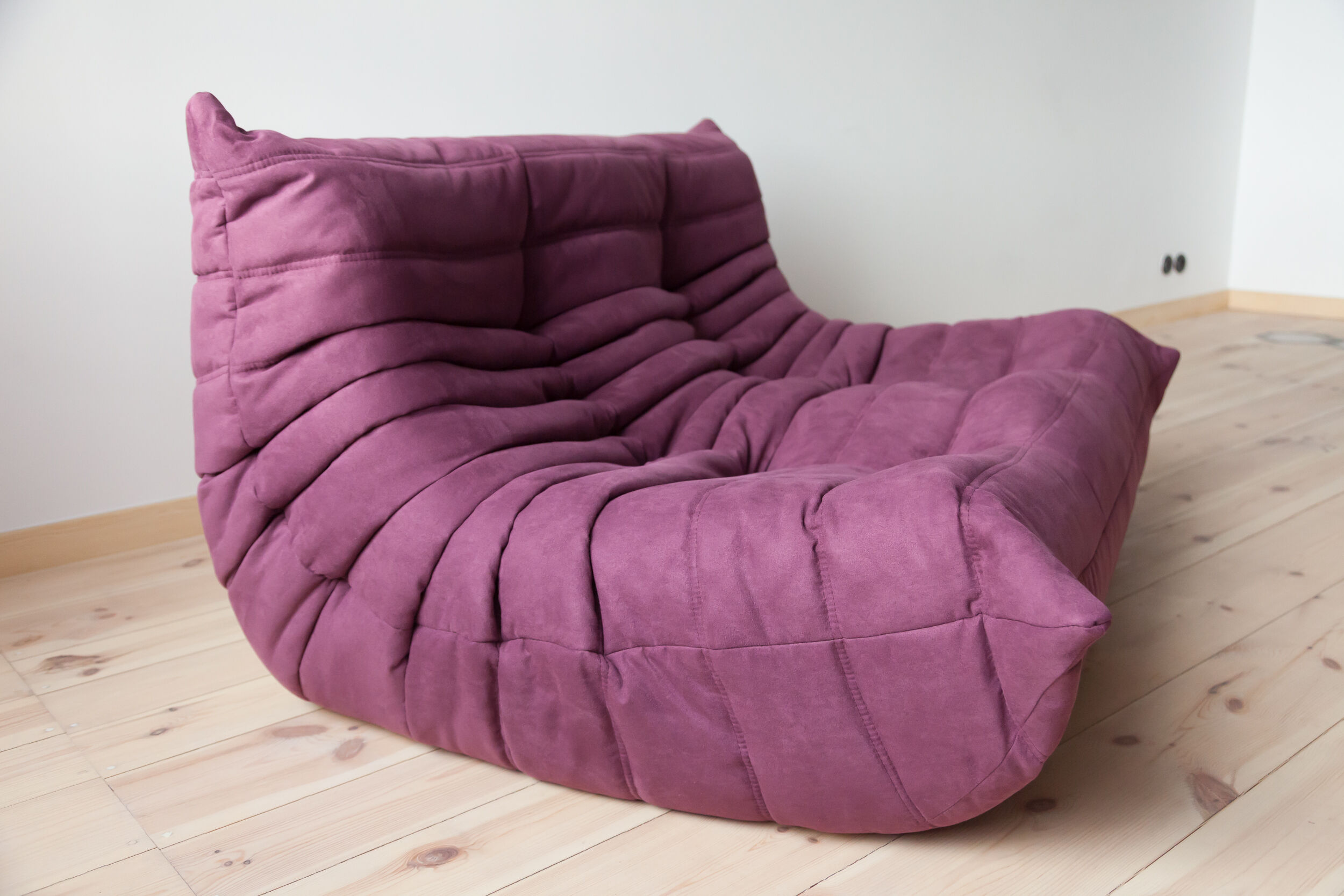 Togo sofa model designed by Michel Ducaroy 1973