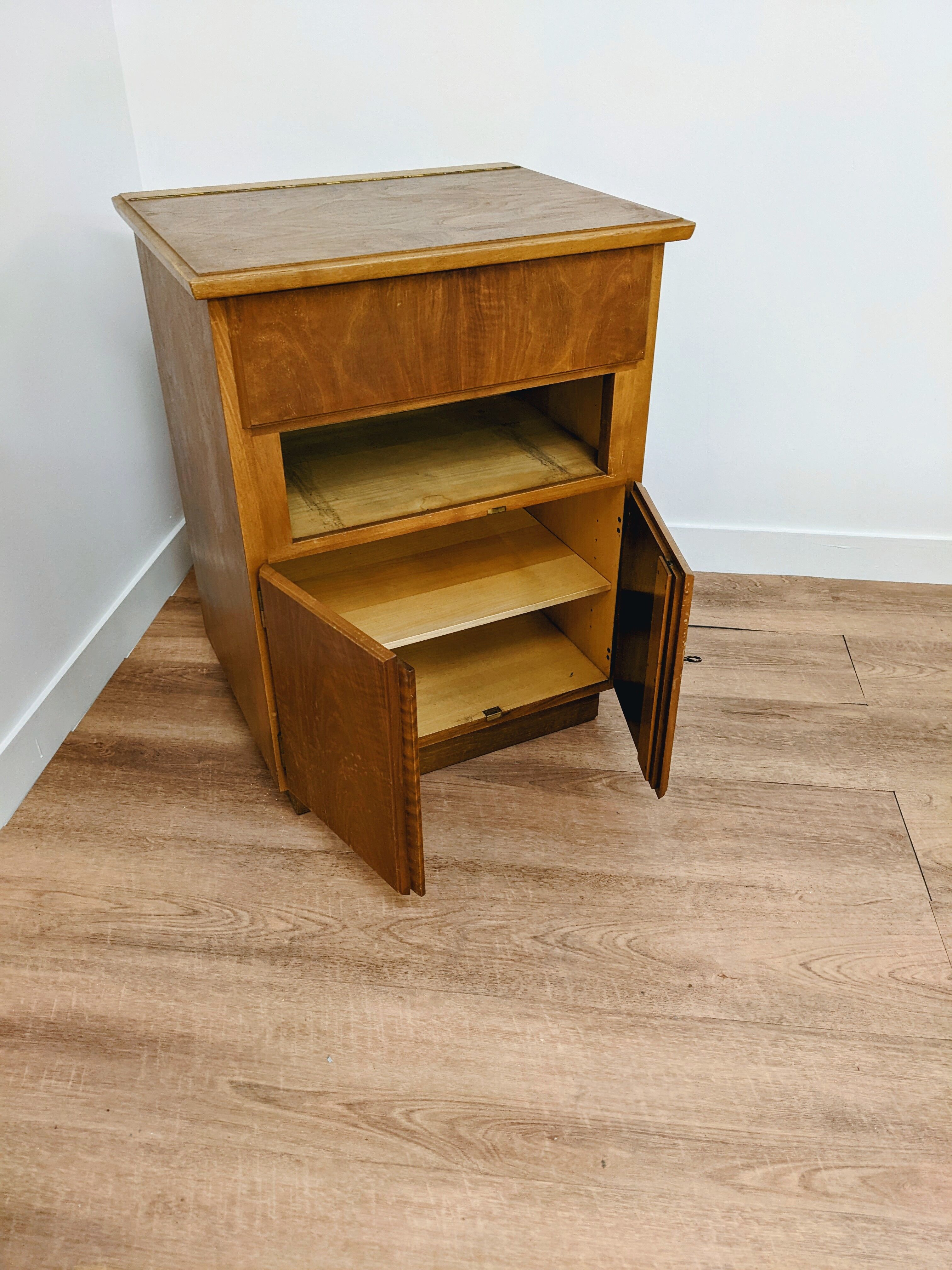 Hifi turntable furniture