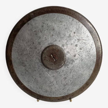 Ancien disque de lancer en métal (athlétisme), 22 cm