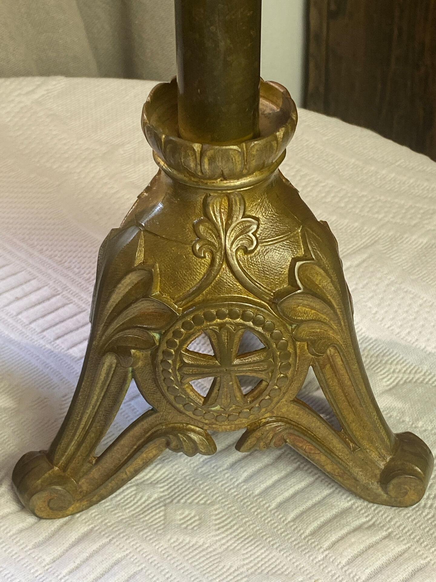 Pair of candlesticks in bronze and brass