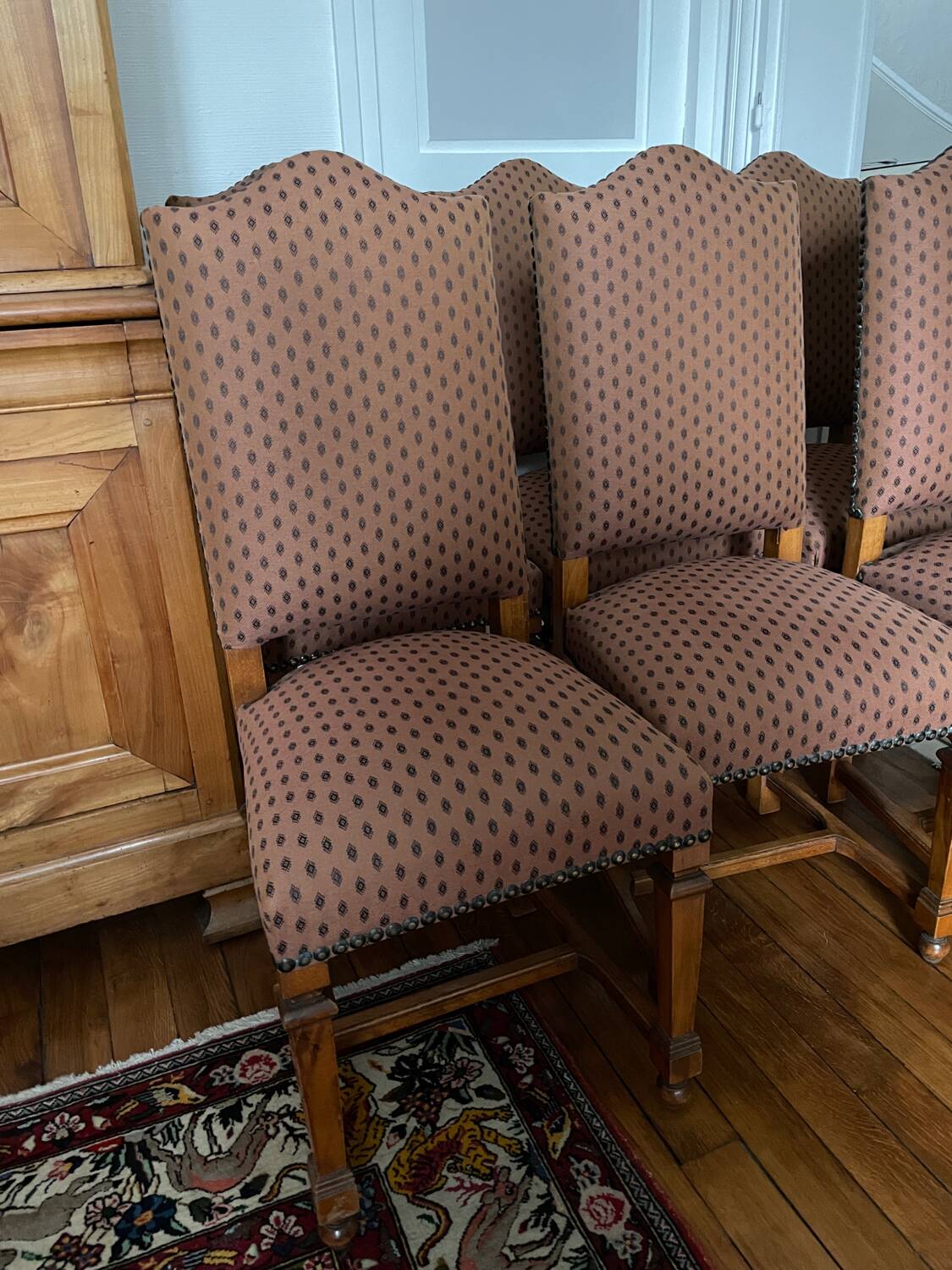 Set of 6 Louis XIII chairs