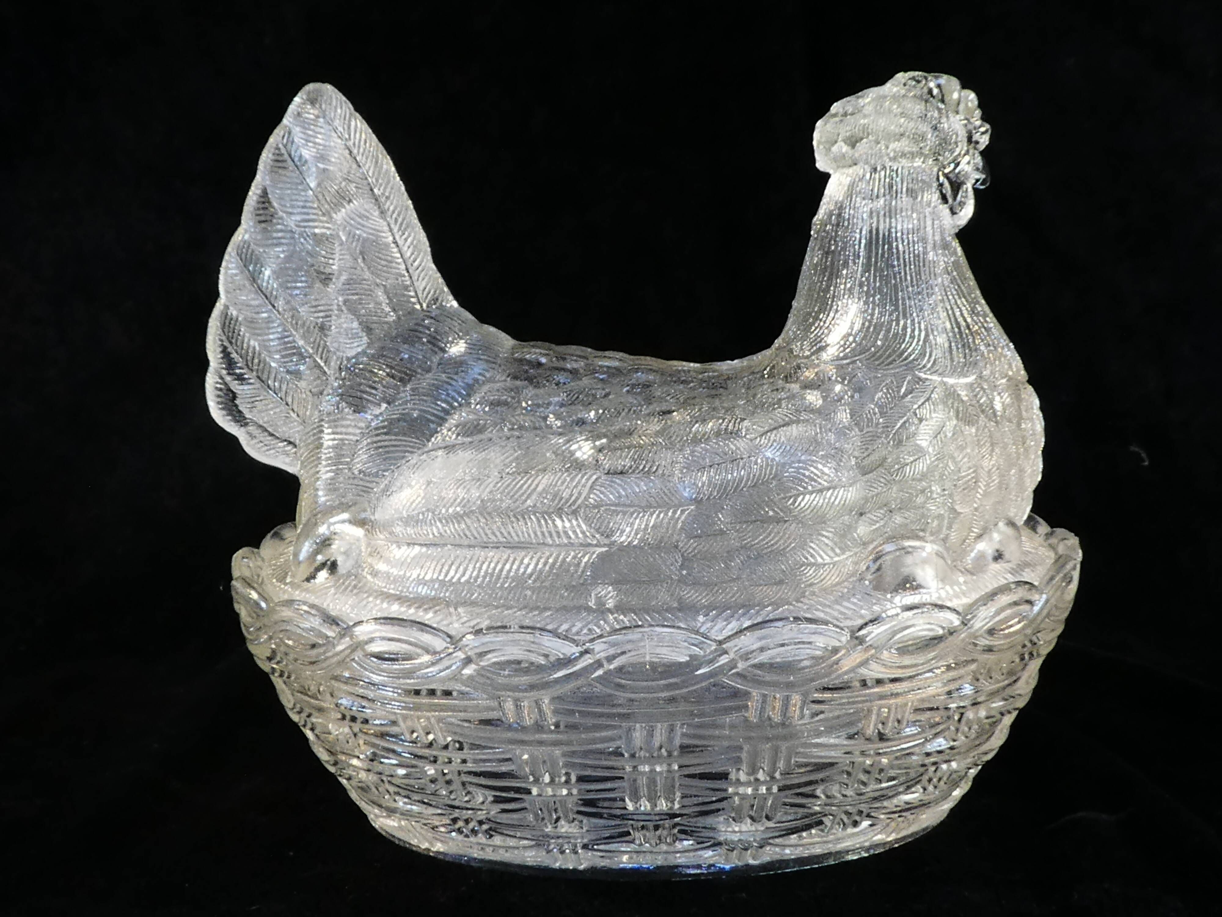 Large hen bonbonniere glass box style portieux vallerysthal