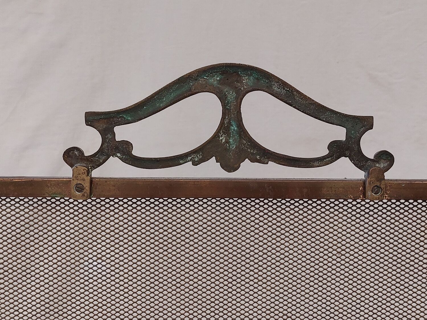 Ancien pare feu en laiton