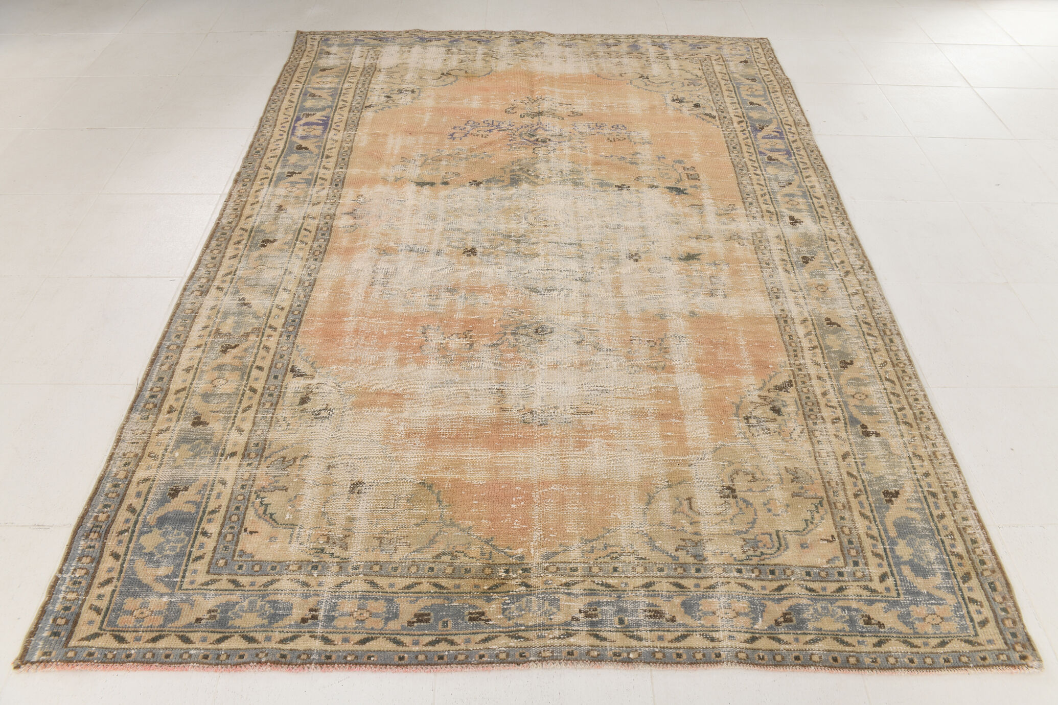 6x9 Old Antique Vintage Rug, 196x270Cm