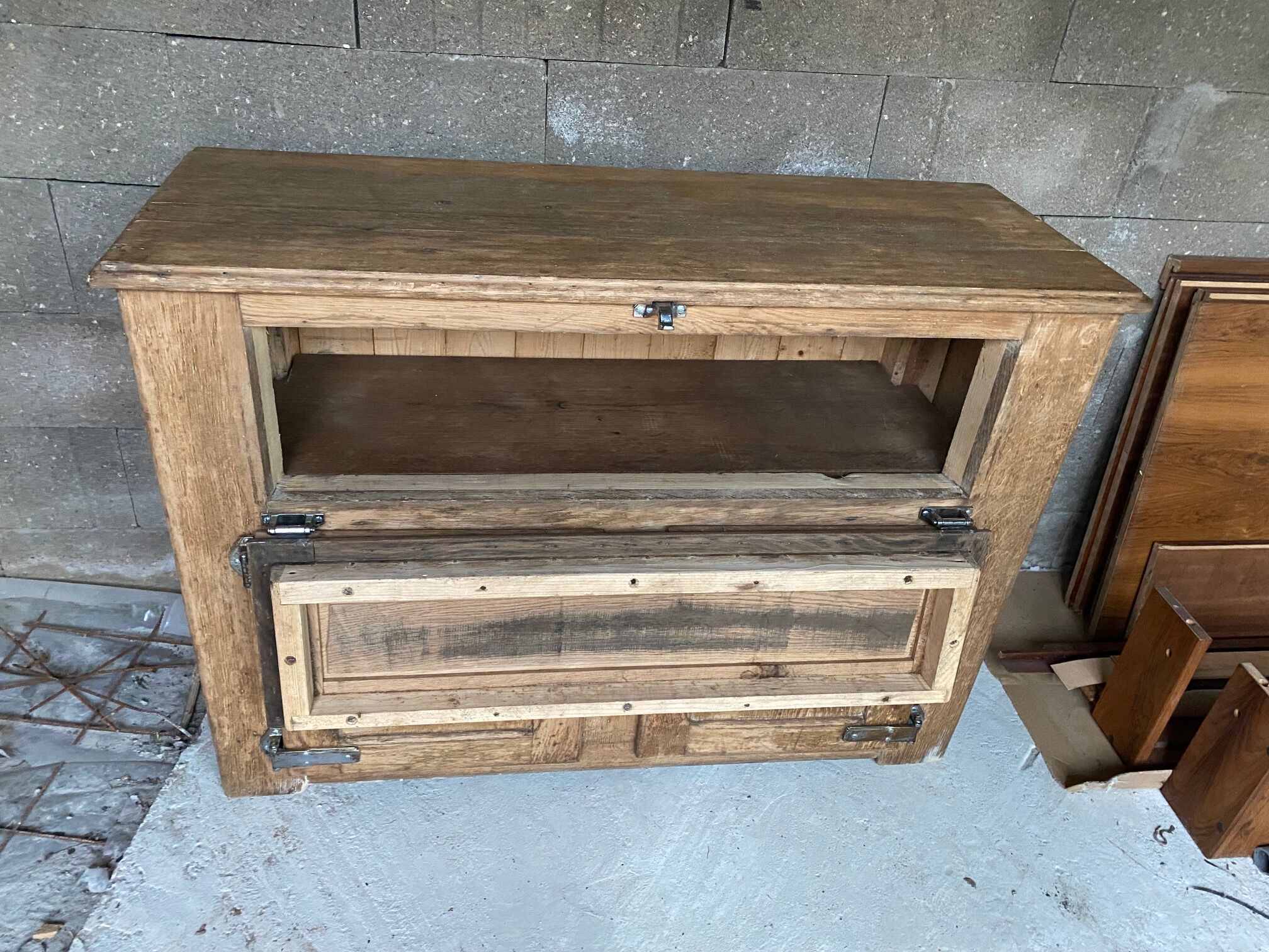 Craft furniture Fridge cooler oak bar from the 30s