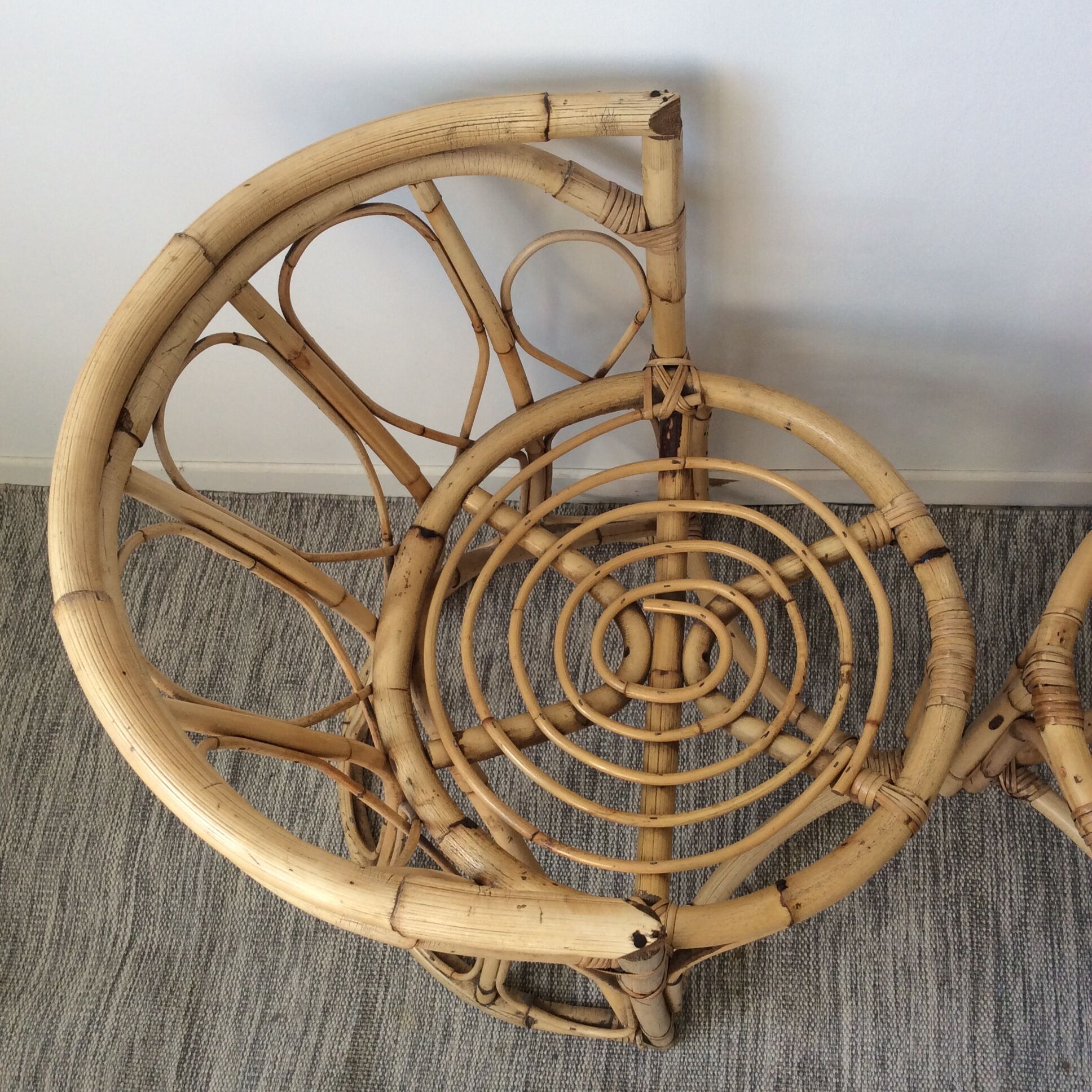 Pair of rattan armchairs from the 60/70s
