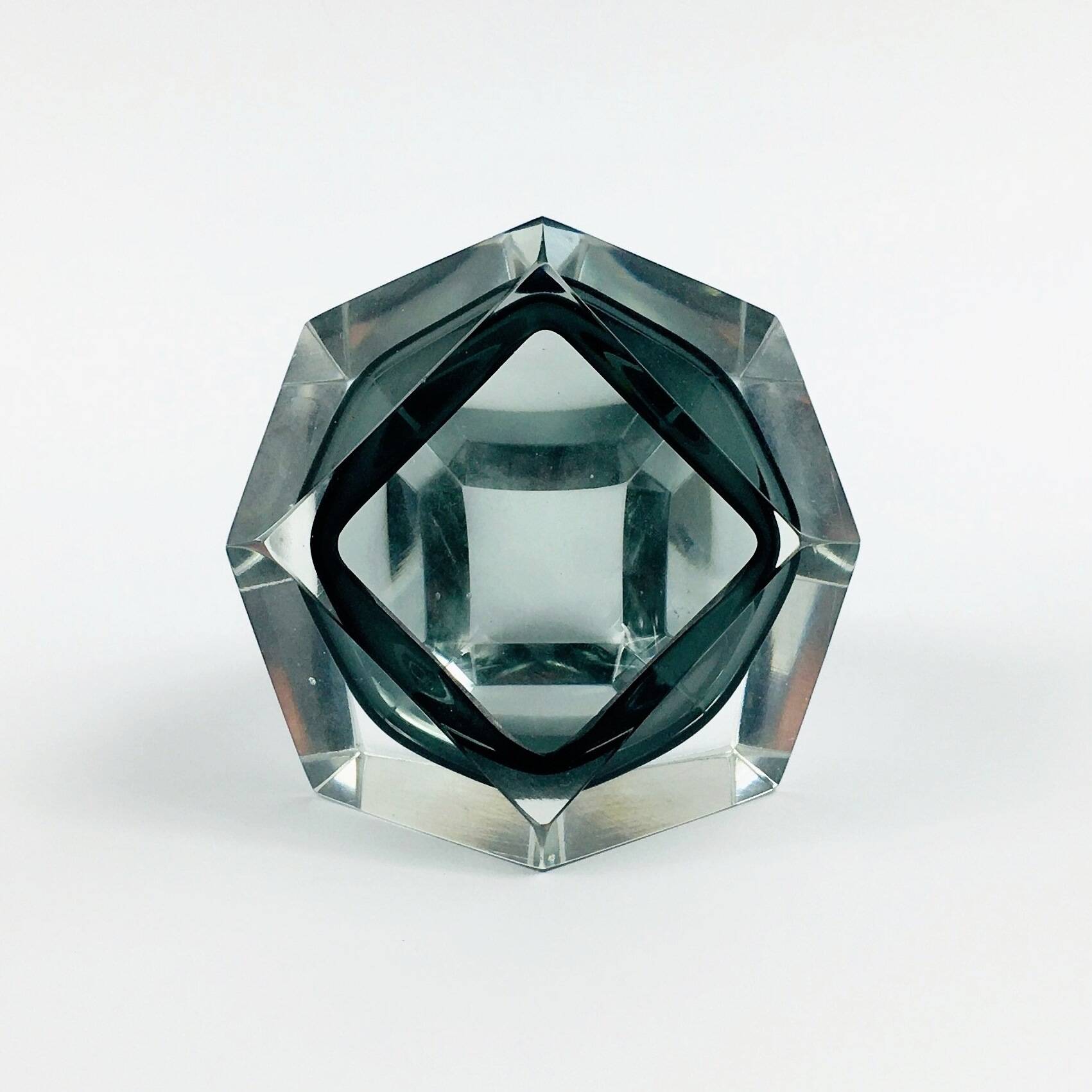 Diamond-Shaped Murano Faceted Glass Sommerso Ashtray/Vide Poche by Flavio Poli for Seguso, Italy