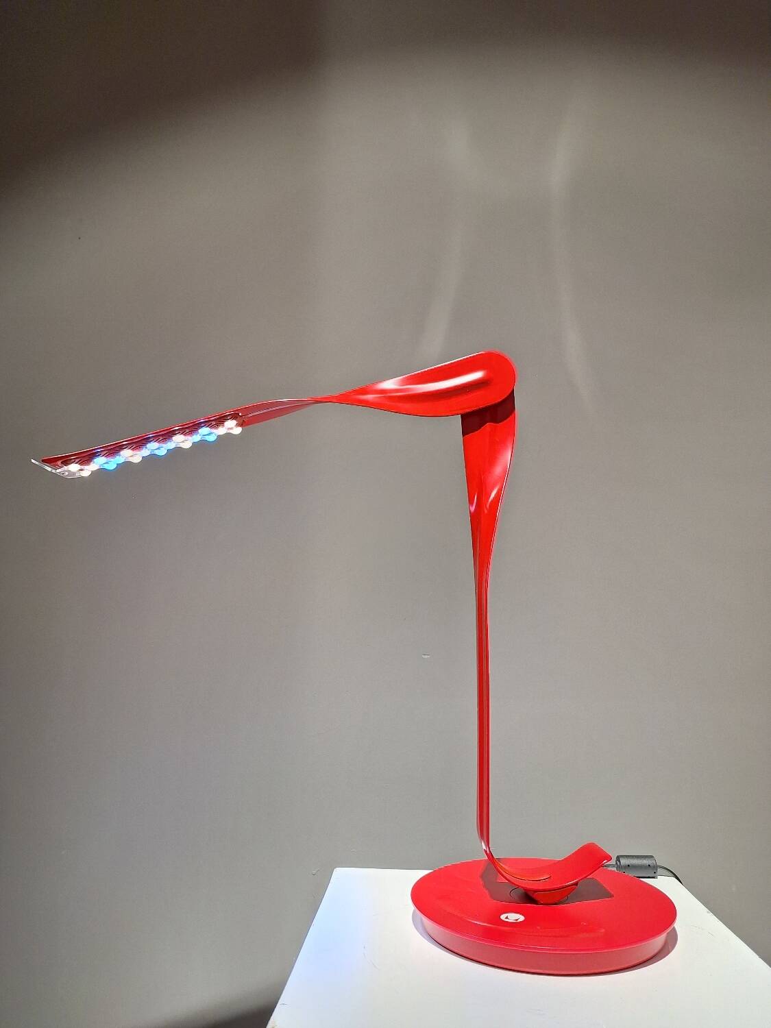 Leaf desk lamp by Yves Béhar for Herman Miller, 2007.