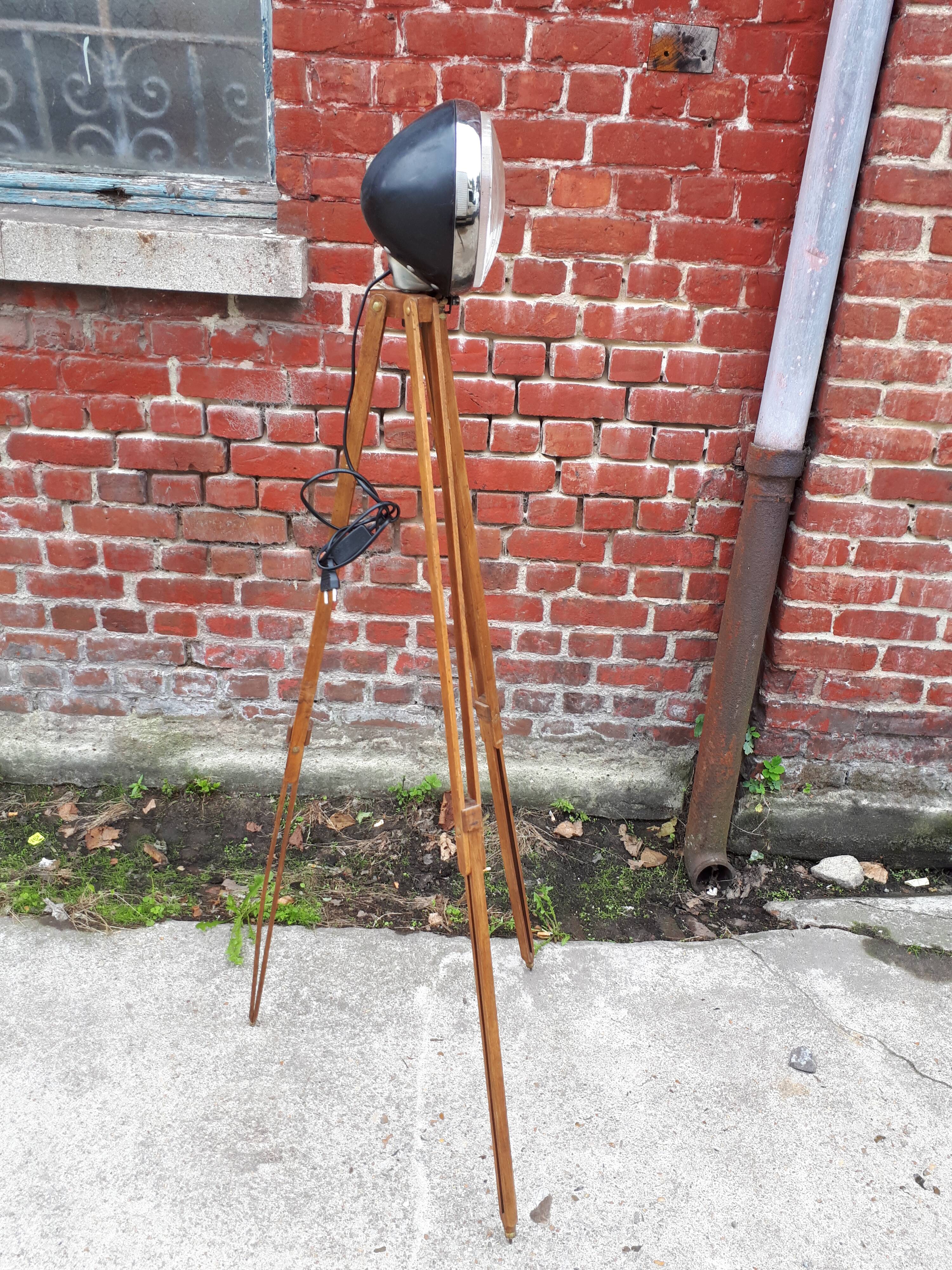 Projector industrial marchal lighthouse on tripod wood adjustable in height