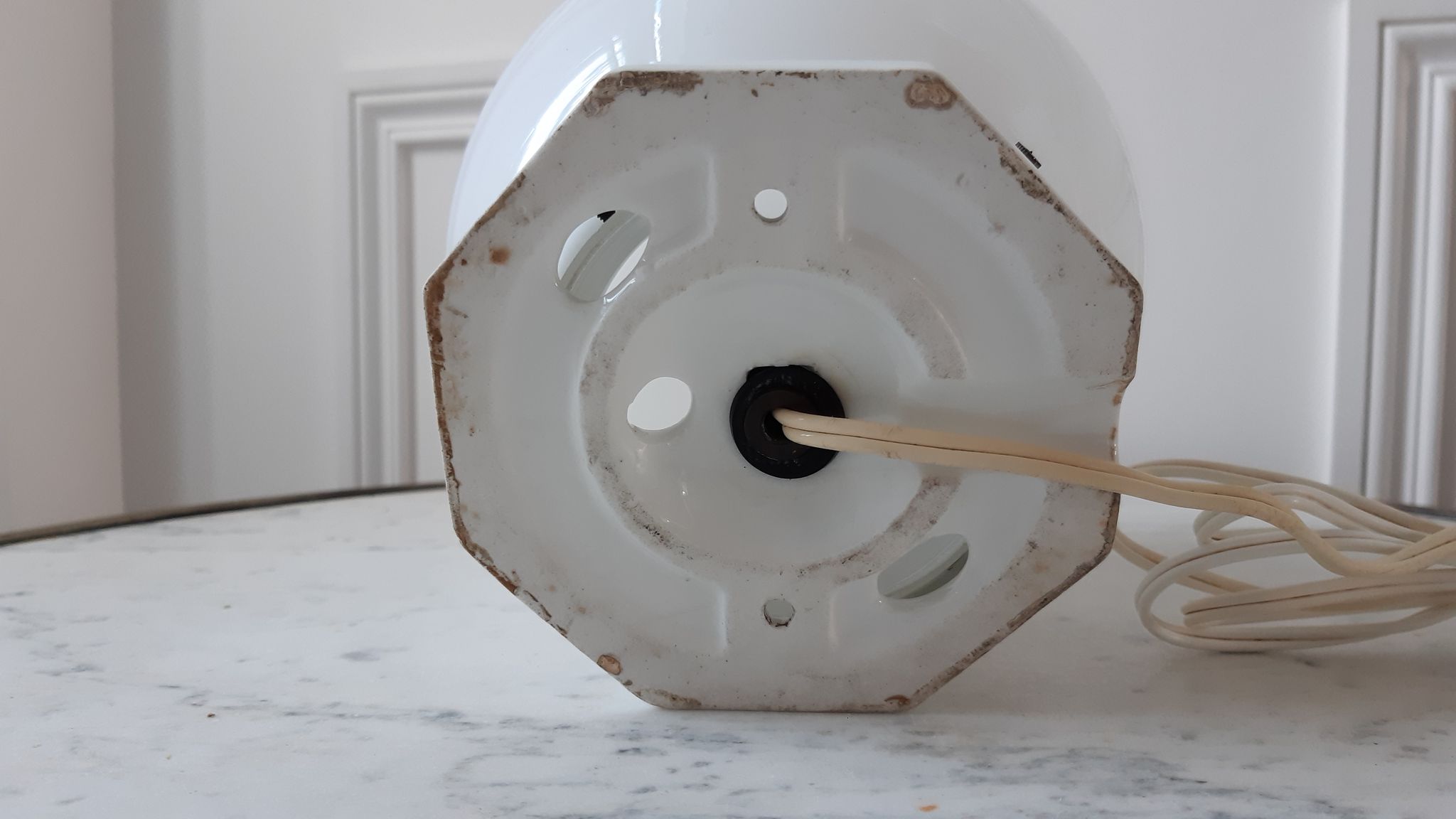 Table lamp ball in opaline and foot porcelain art deco