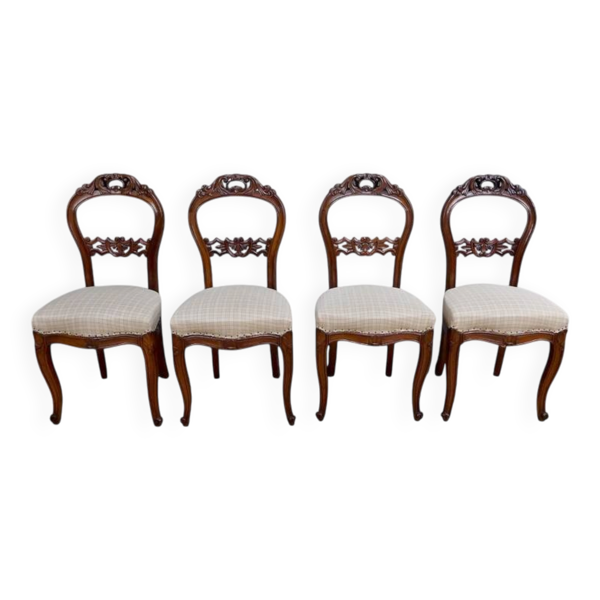 Suite de 4 chaises en acajou, époque Napoléon III - 2ème moitié XIXe
