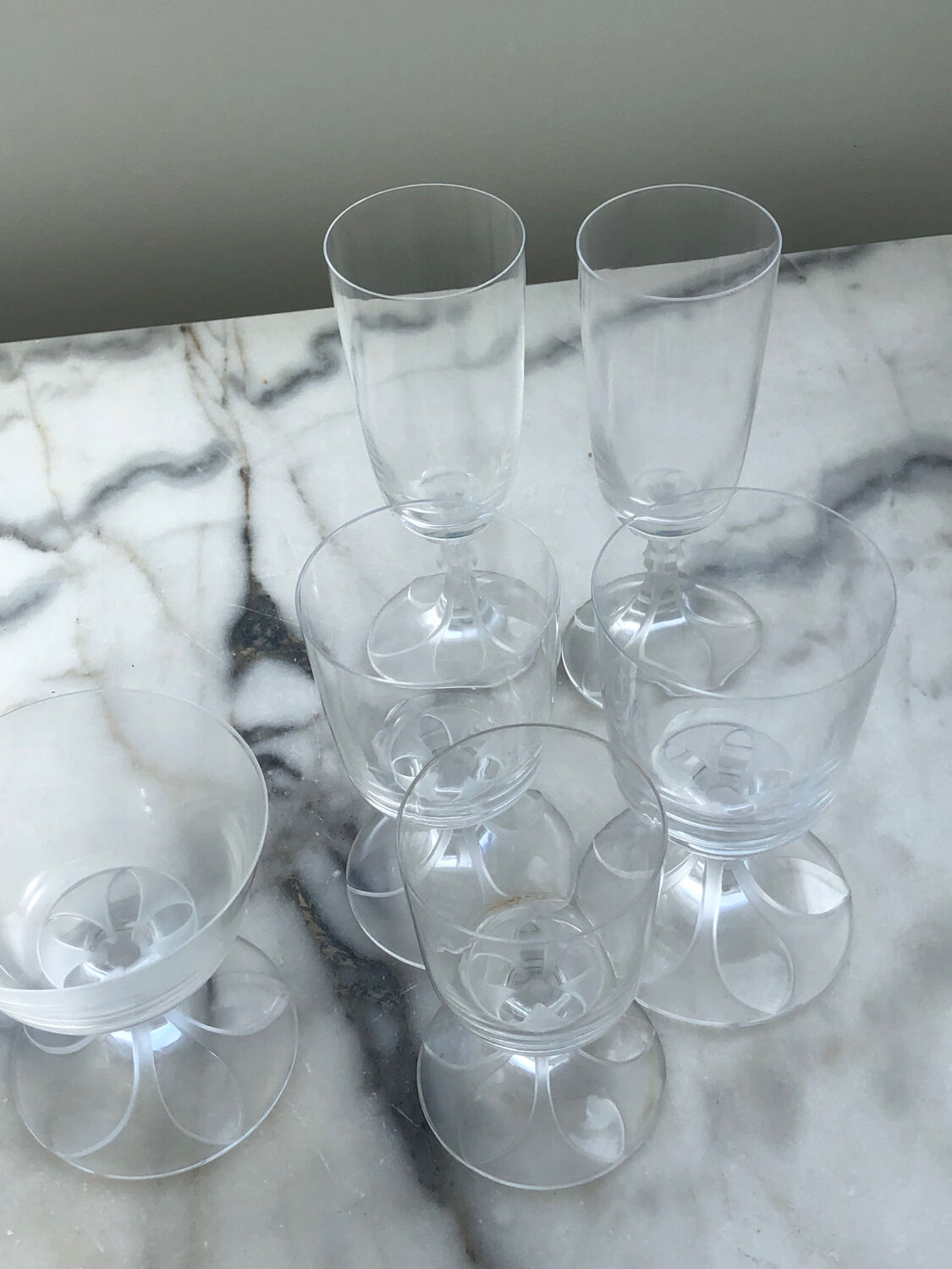 Set of Lalique stemmed glasses