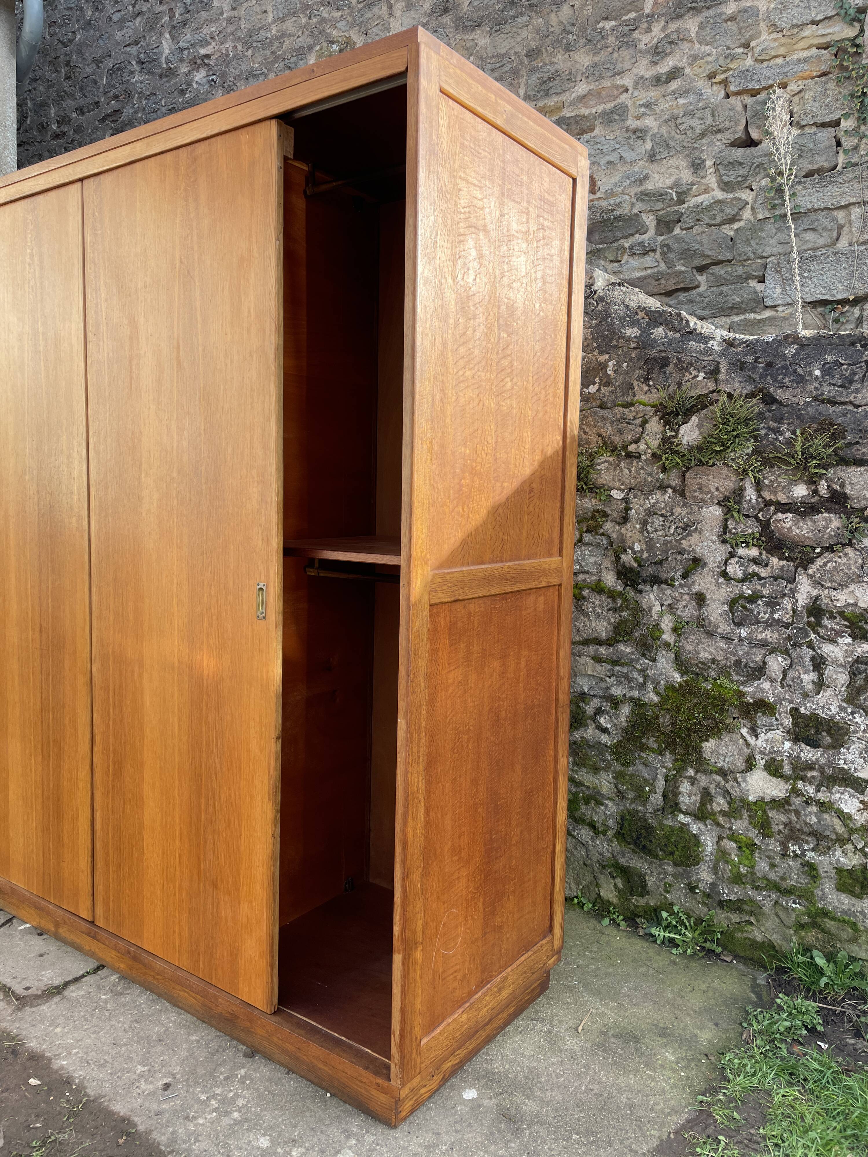 Wardrobe with 3 sliding doors in solid wood 1960