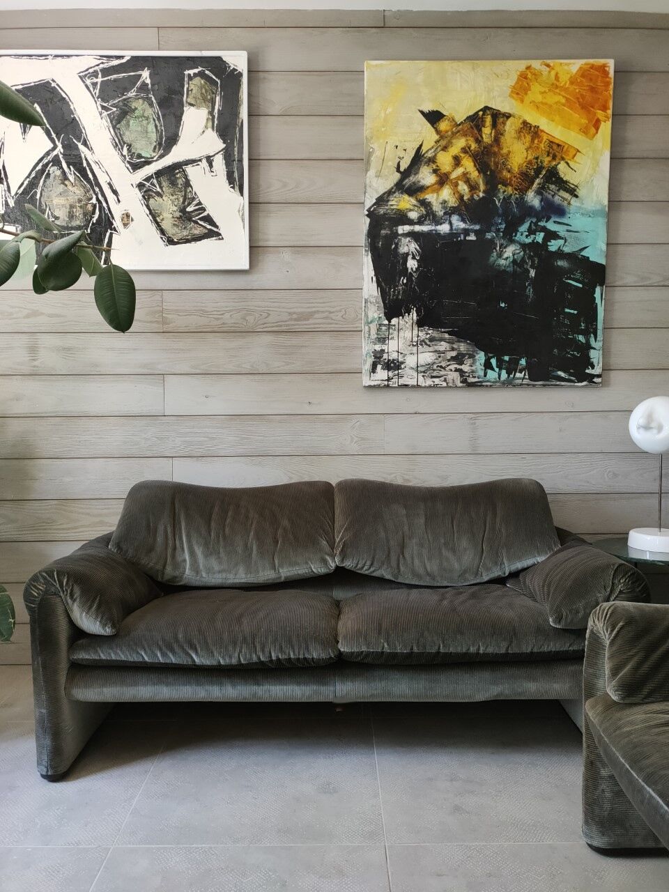 Sofa by Vico Magistretti for Cassina model Maralunga