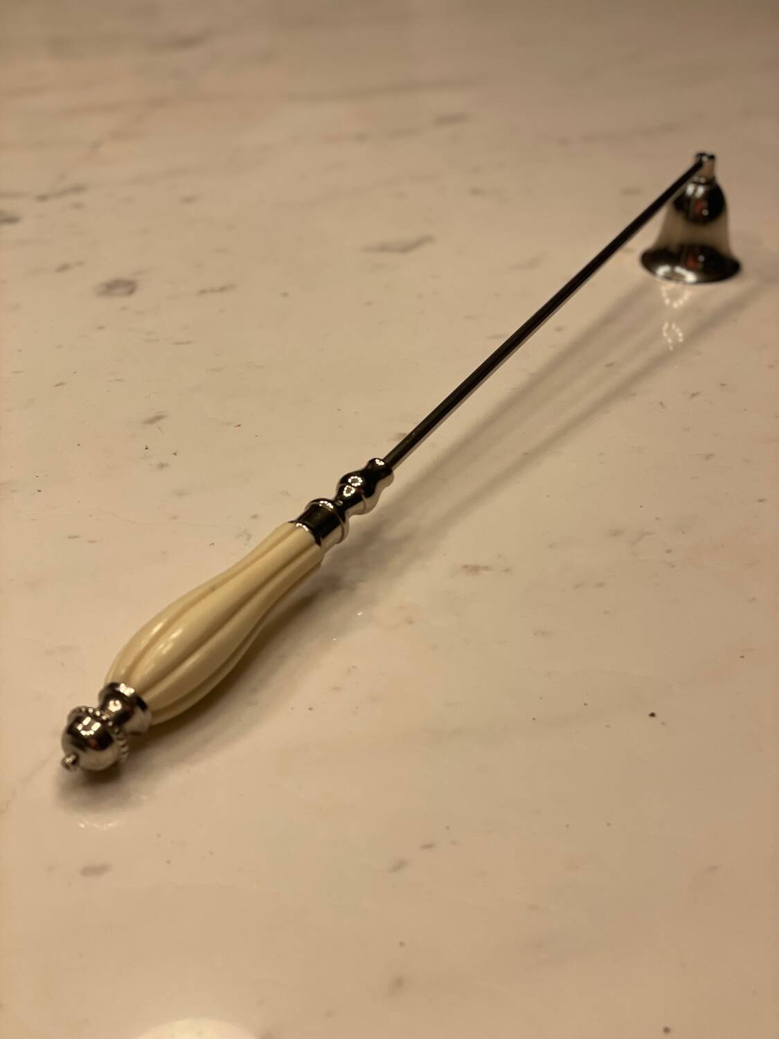 Candle snuffer