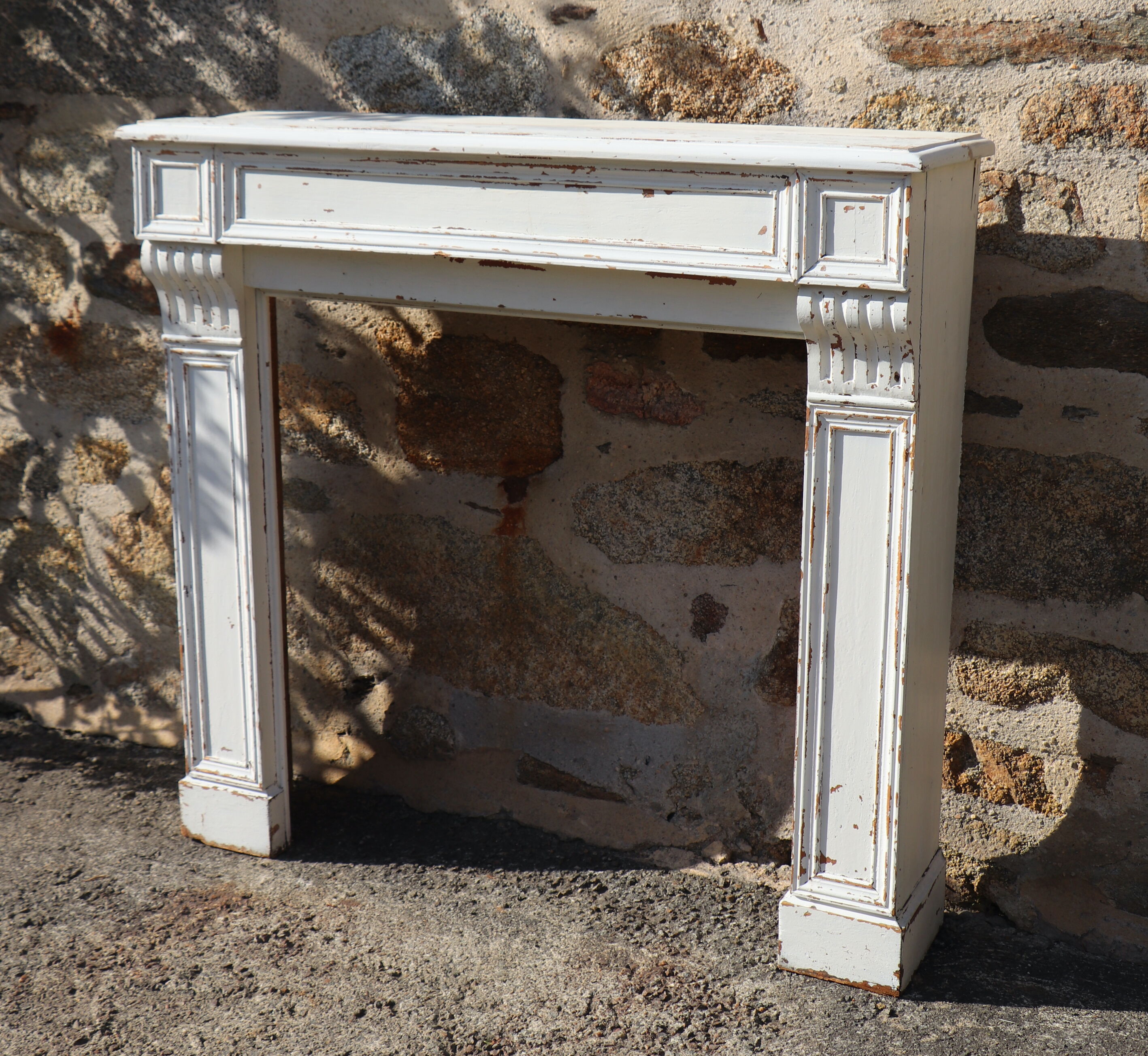 Wooden chimney, Directoire style