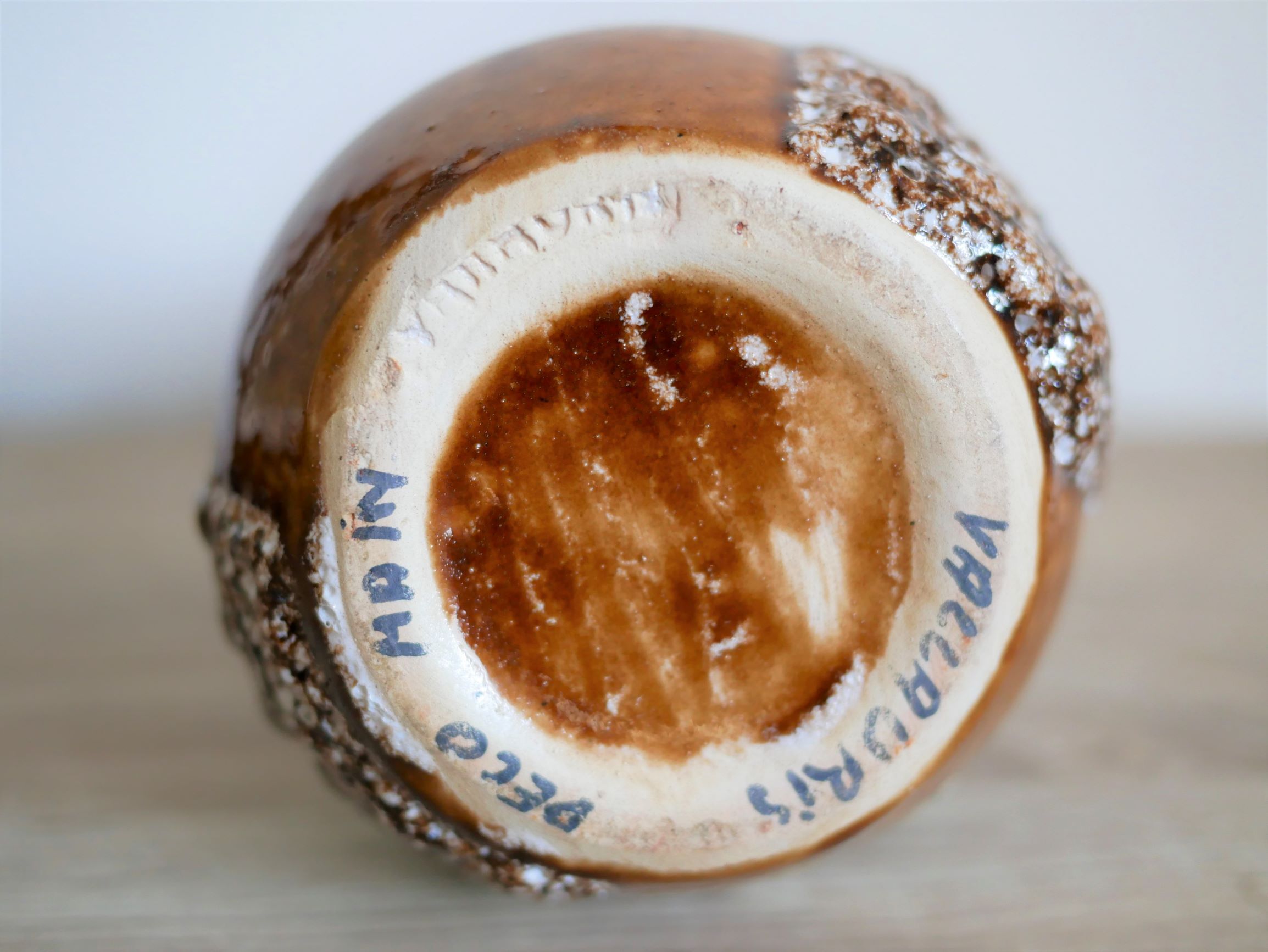 Vase Vallauris vintage brown-white