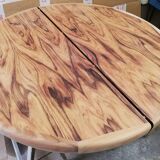Central-footed rosewood round table