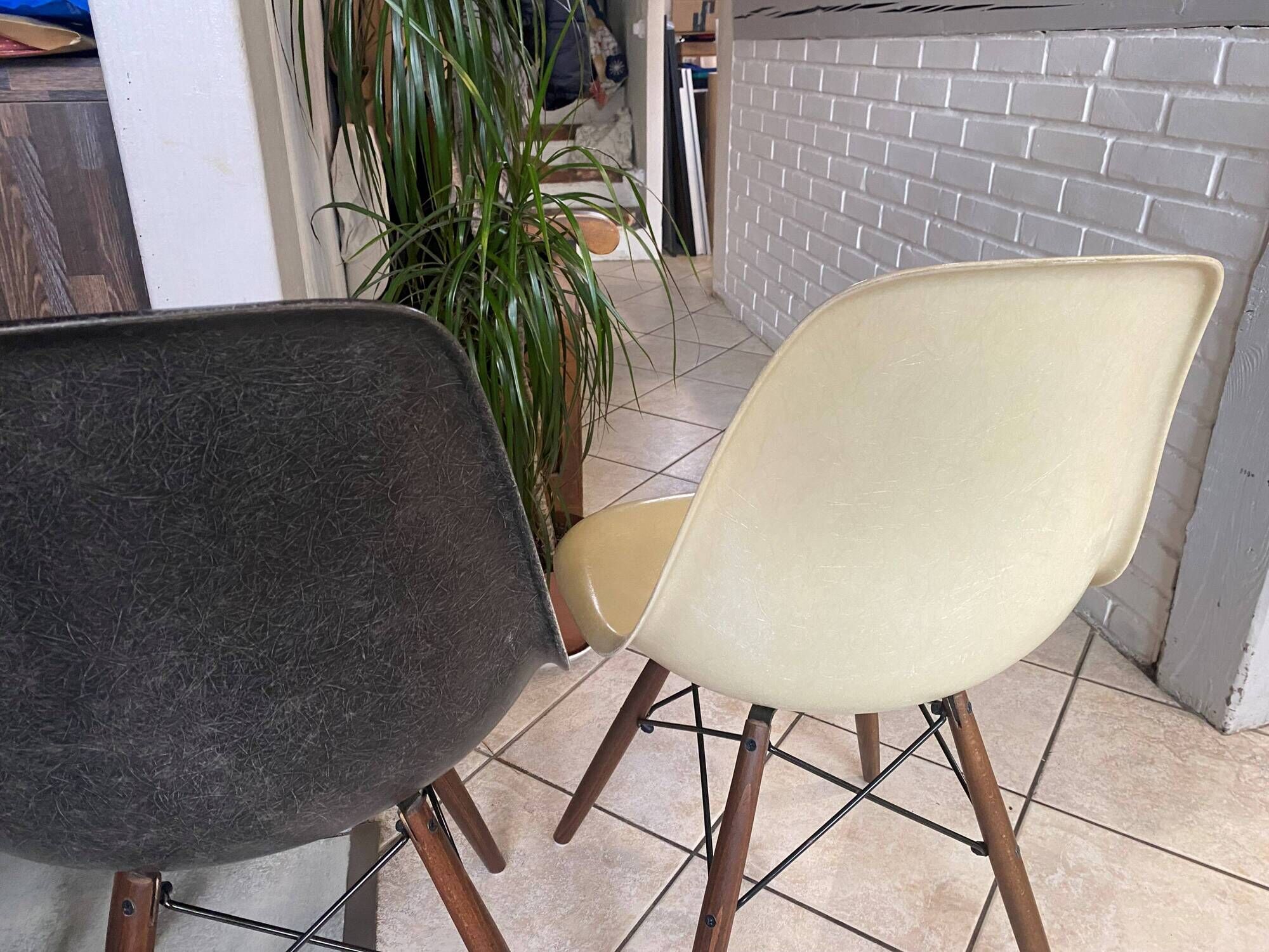 Lot 4 chaises dsw fibre noyer eames herman miller vintage