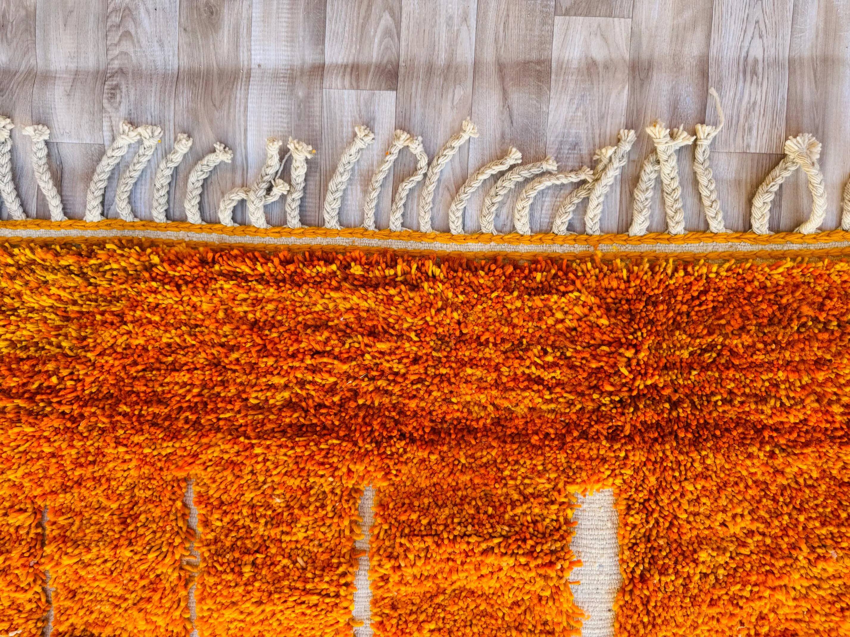 Handmade traditional carpet 250cm x 150cm Moroccan