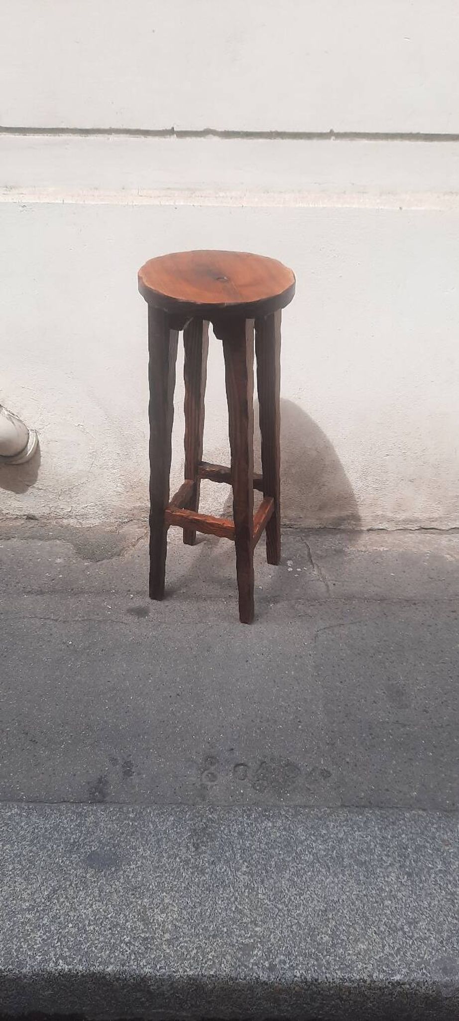 Tabouret de bar style brutaliste