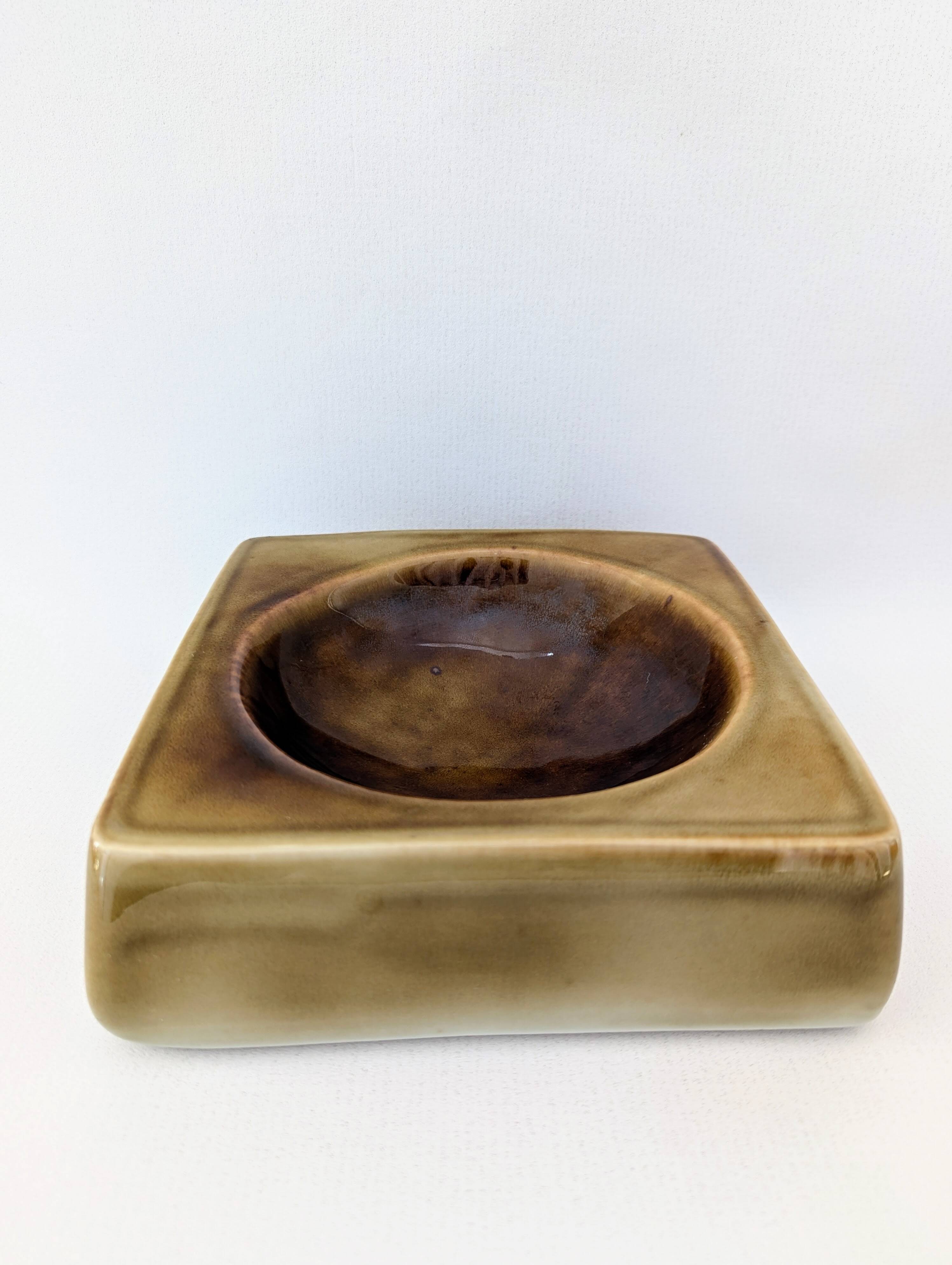 Vintage Virebent porcelain empty pocket