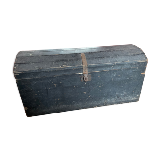 Wooden trunk