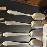 6 silver-plated spoons and 6 forks