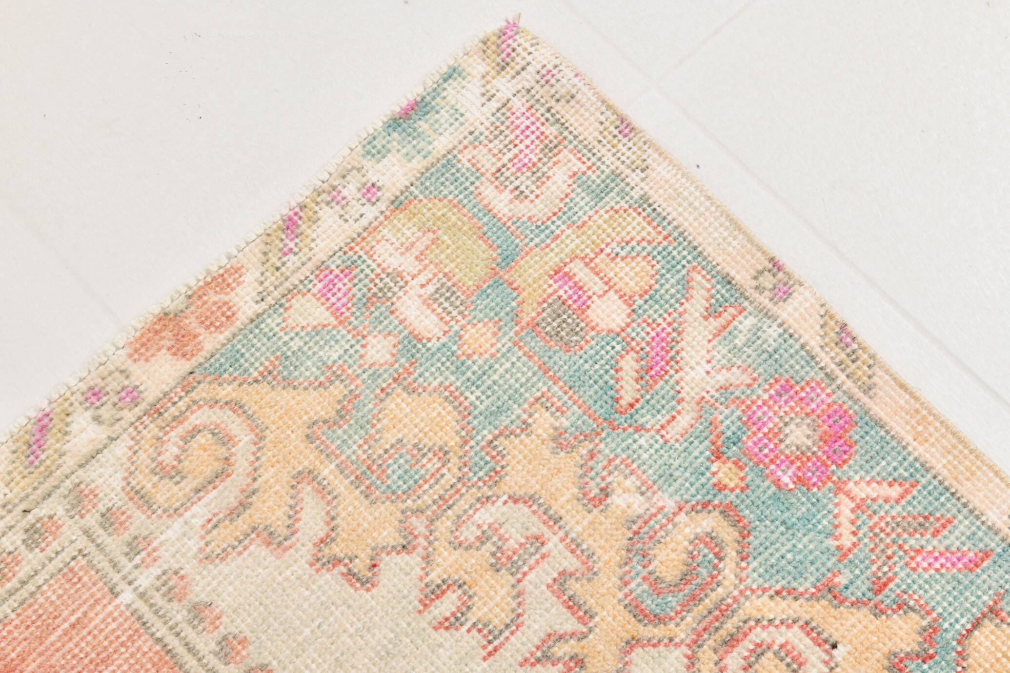 4x7 Red Madallion Turkish Rug 117x225Cm SK 22422