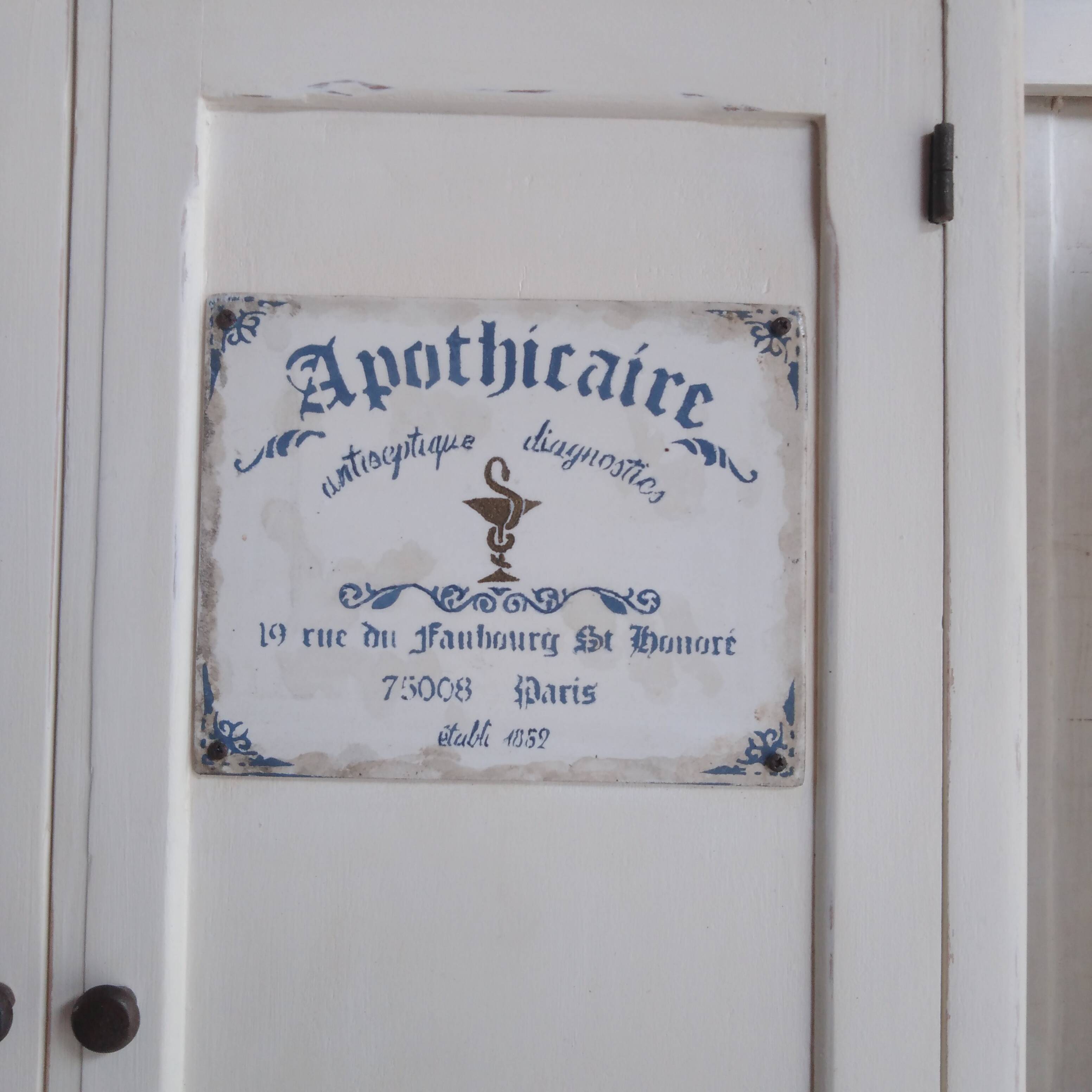 Medicine cabinet