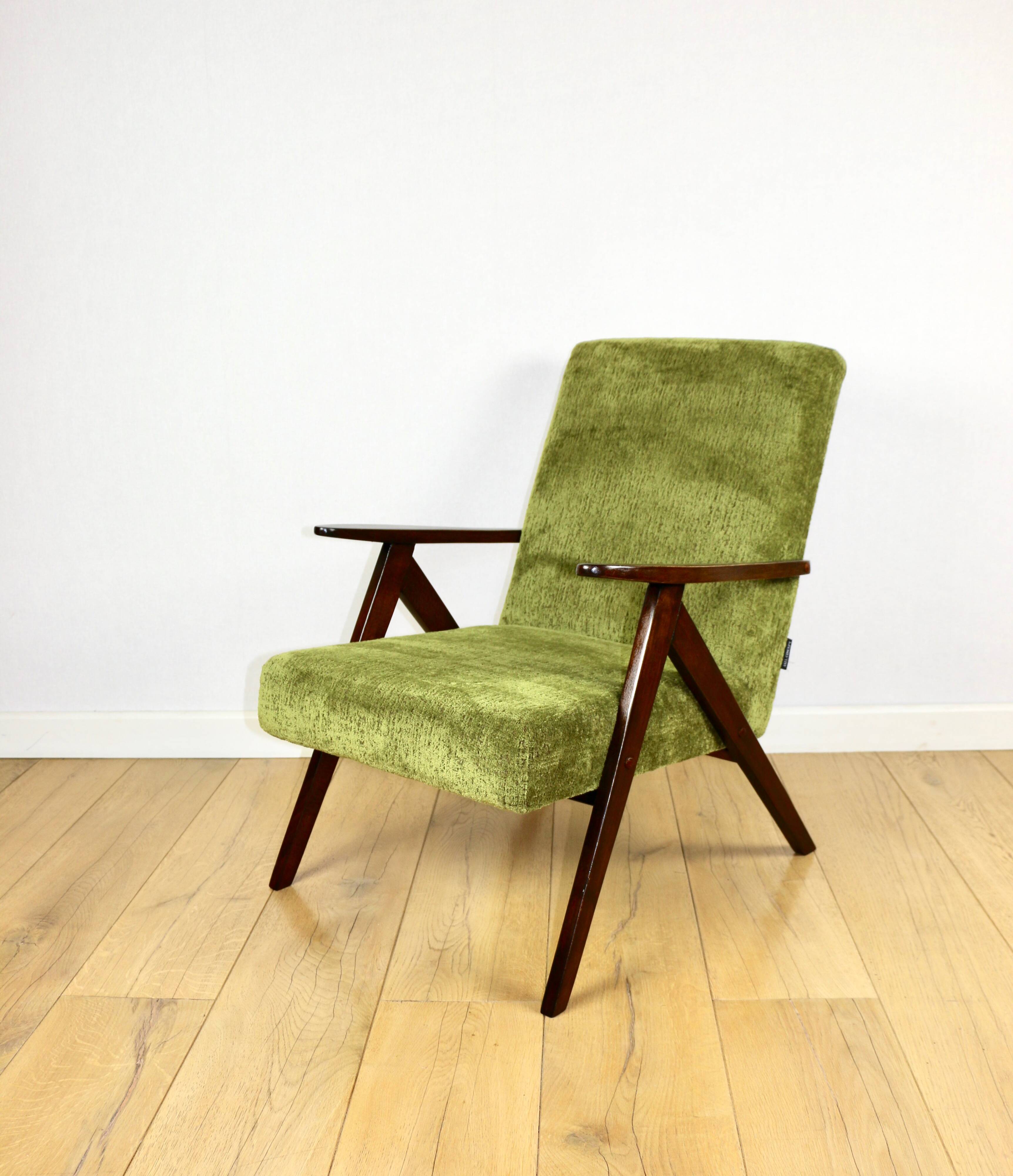 Classic armchair Var B-310 1960s vintage olive structural velvet - dark wood