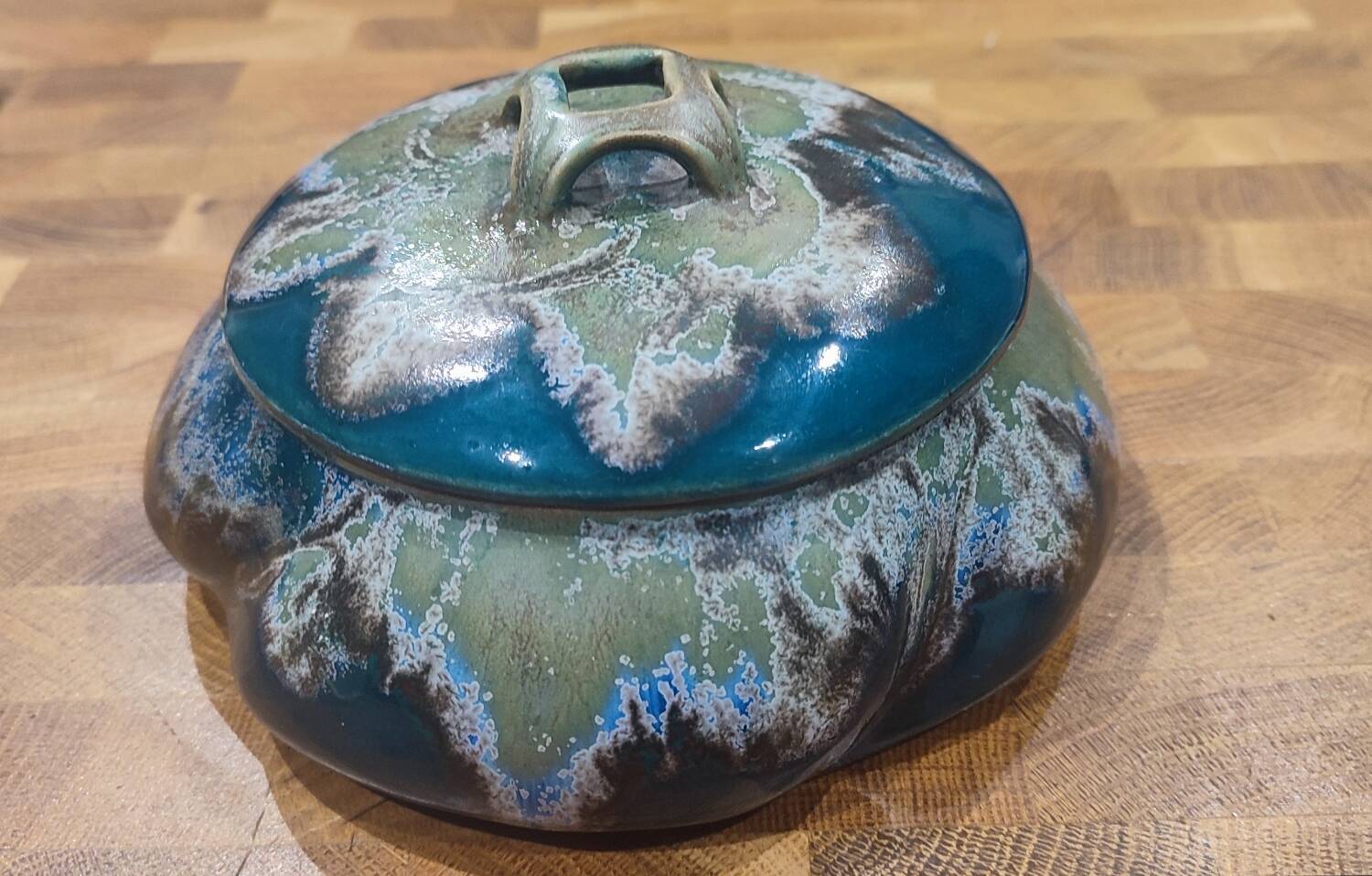 Denbac Art Nouveau ceramic candy box