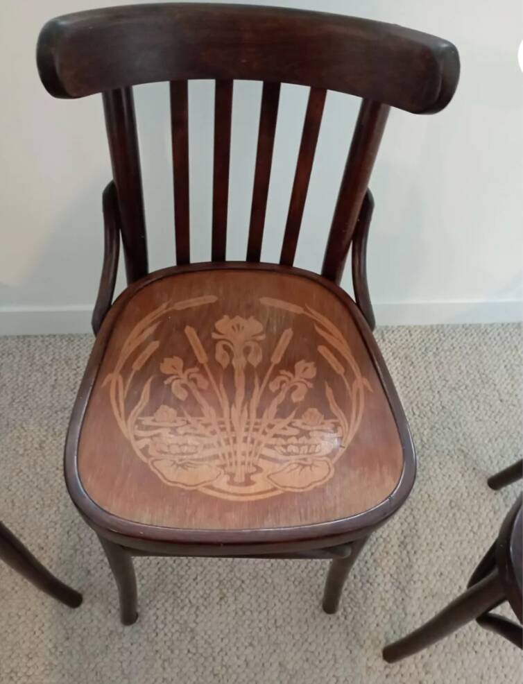 Chaises bistrot vintage