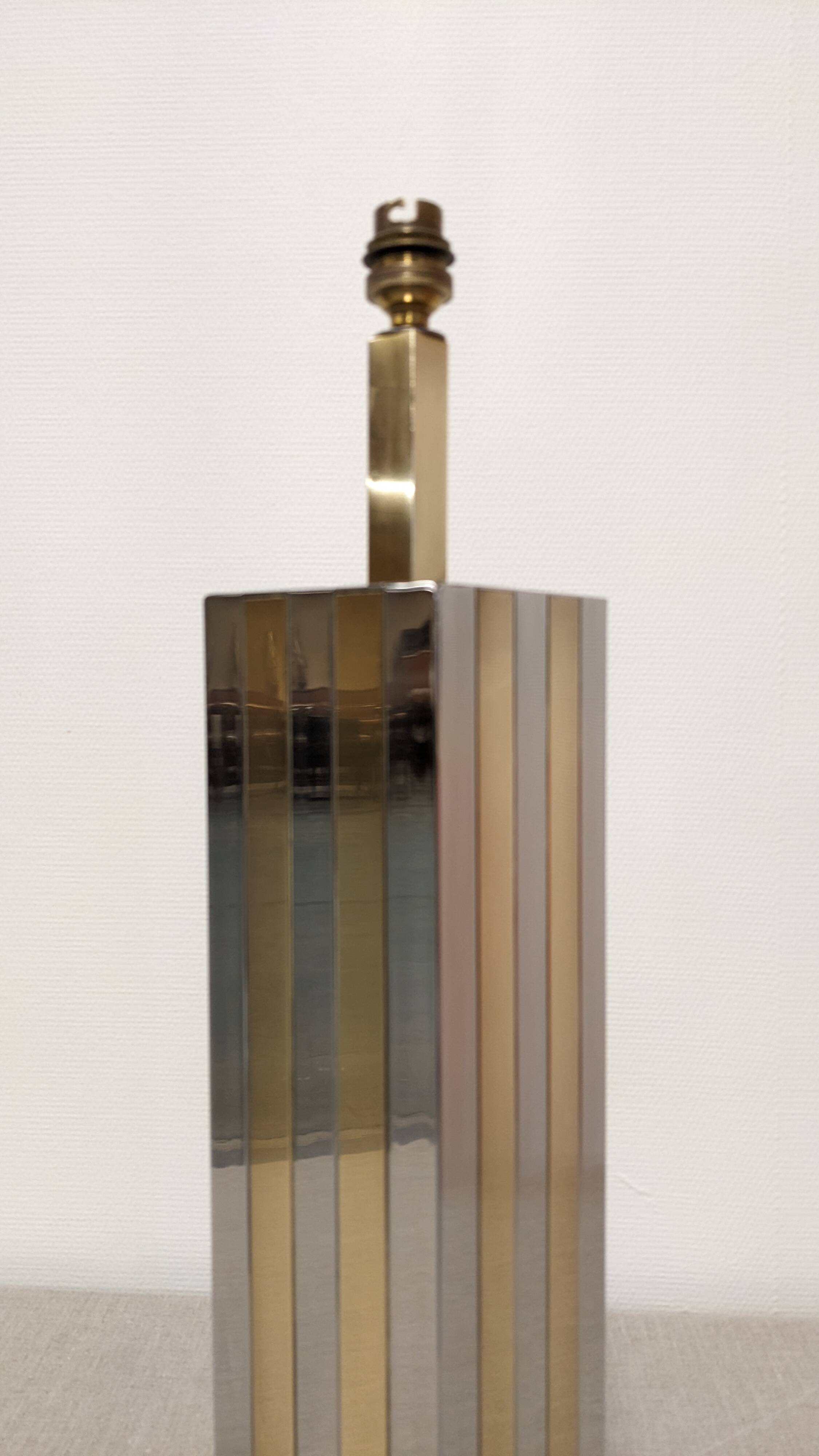 Hollywood Regency lamp base in brass by Roméo Rega, Italy circa 1970.