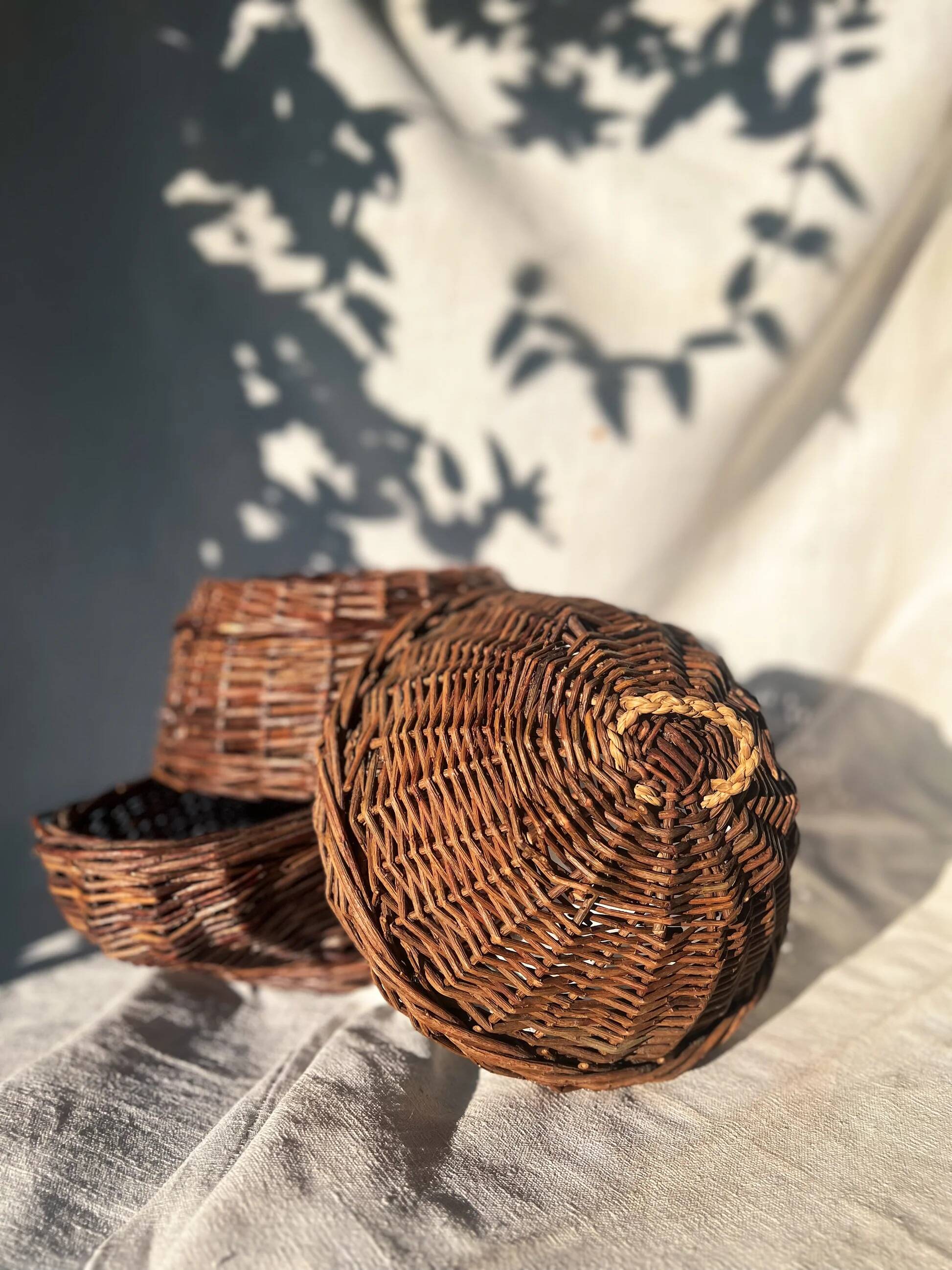 French potato basket with lid