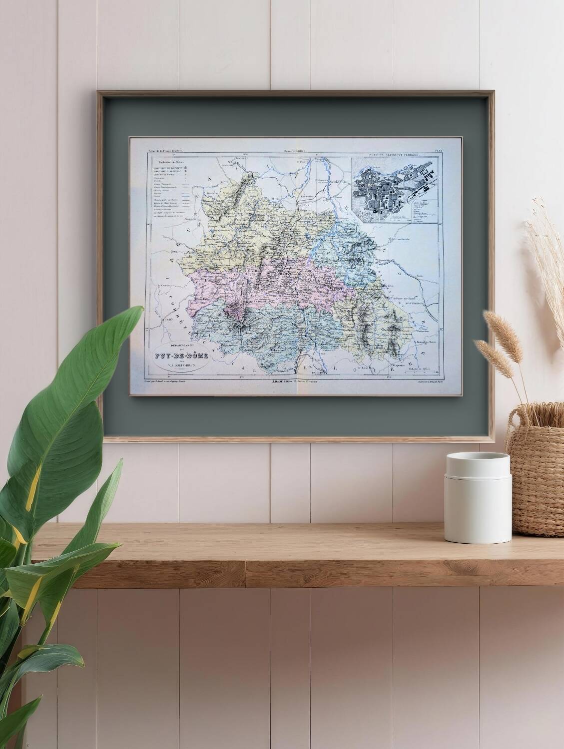 Puy-De-Dôme, carte ancienne, imprimée en 1883.