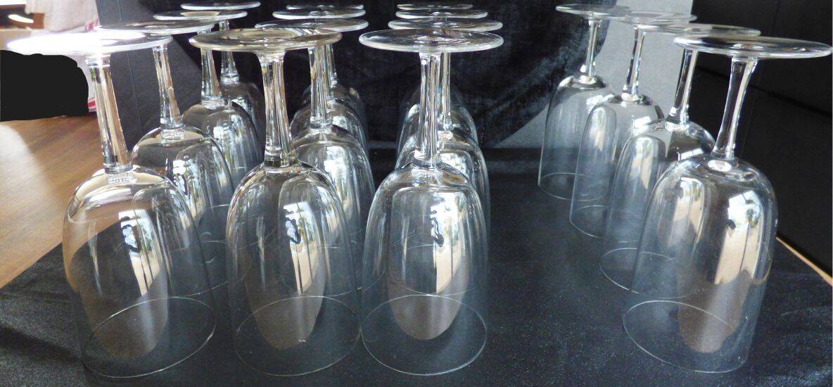 Set of 16 crystal glasses including 12 crystal glasses.