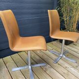 Set of 2 vintage chairs