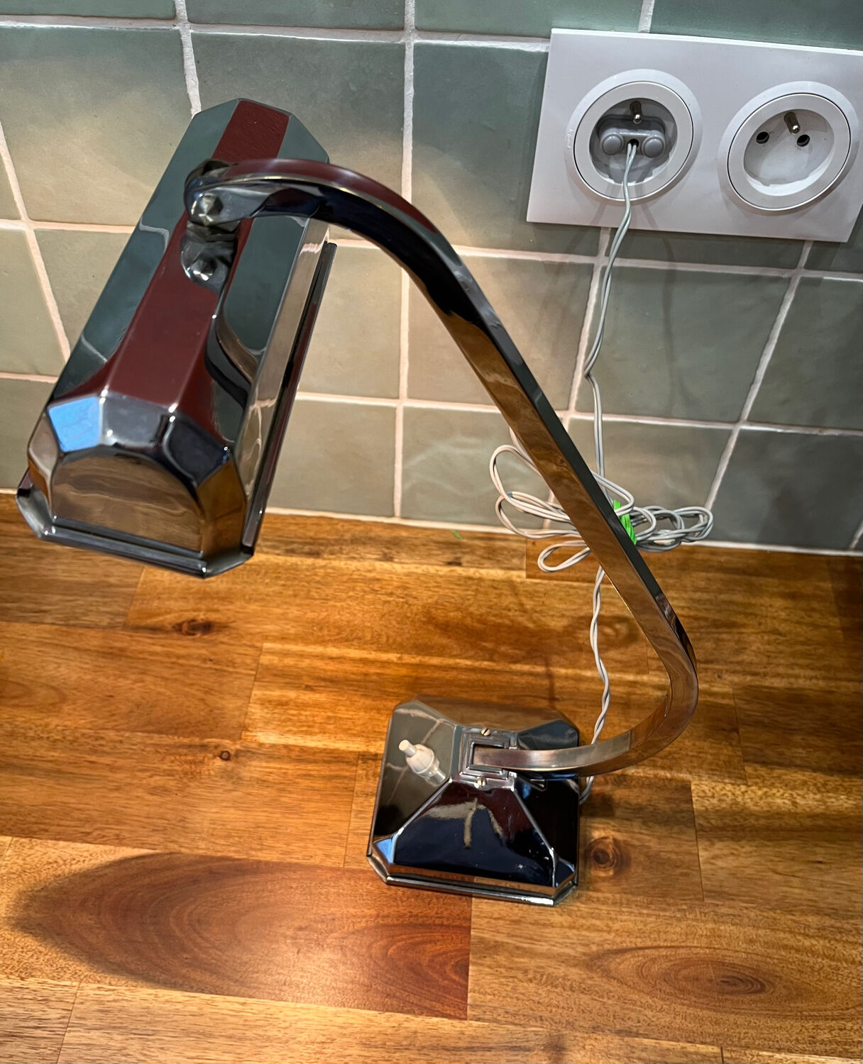 Art Deco lamp in chrome metal